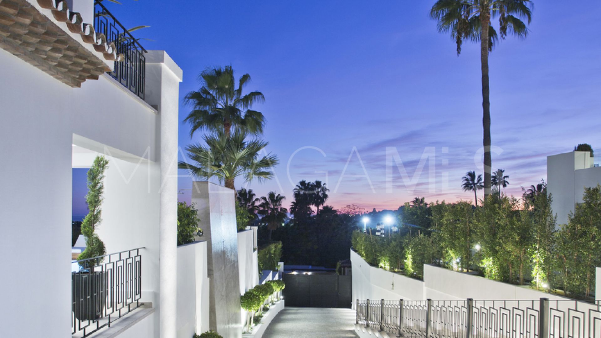 Haus for sale in Nueva Andalucia