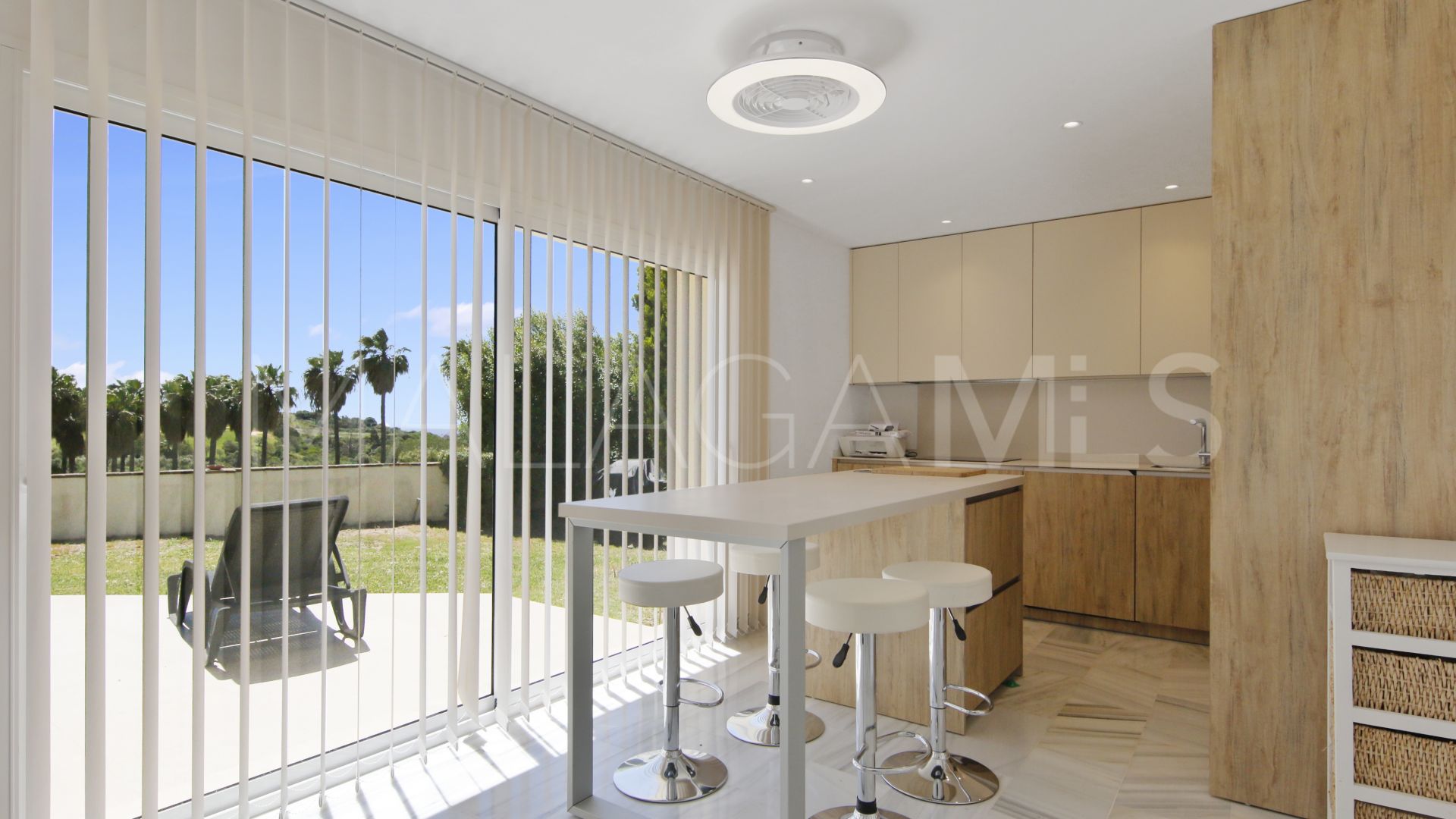 Villa for sale in Estepona Golf