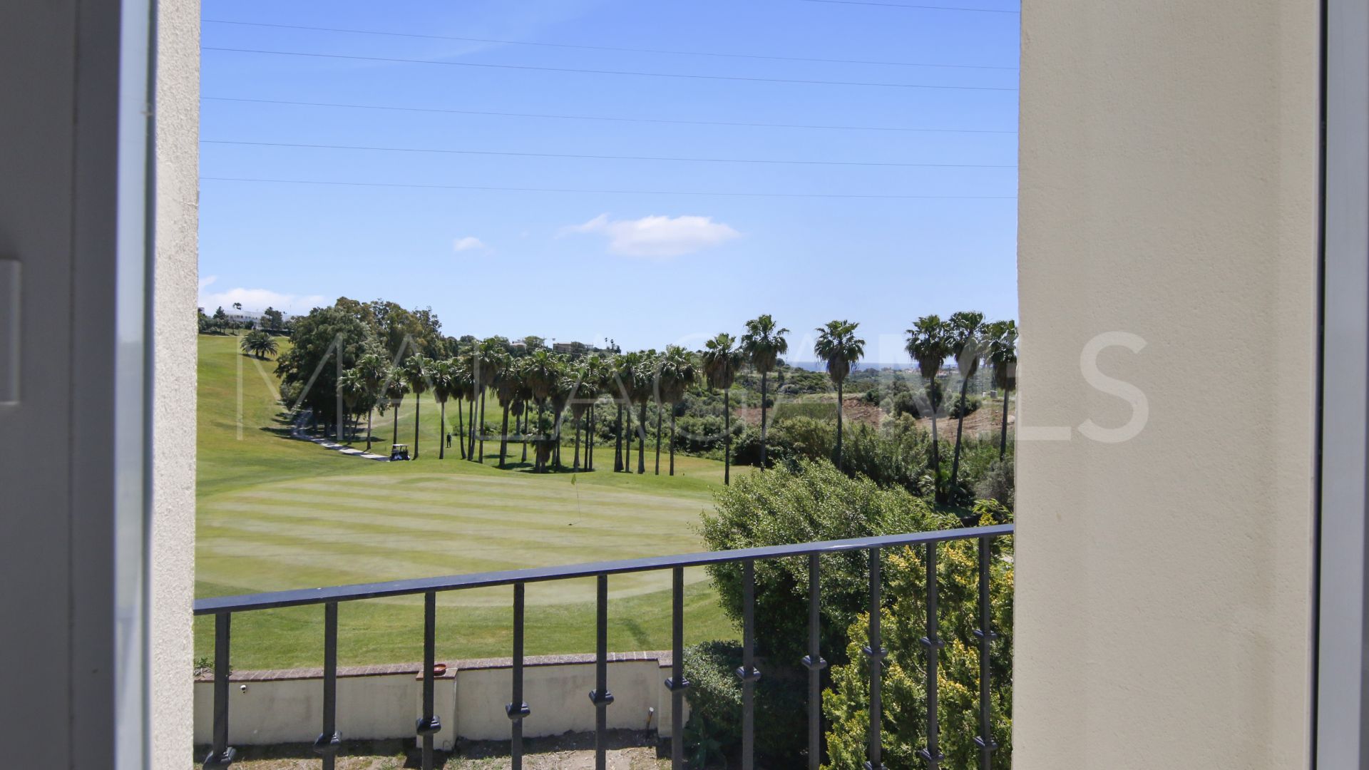 Villa for sale in Estepona Golf