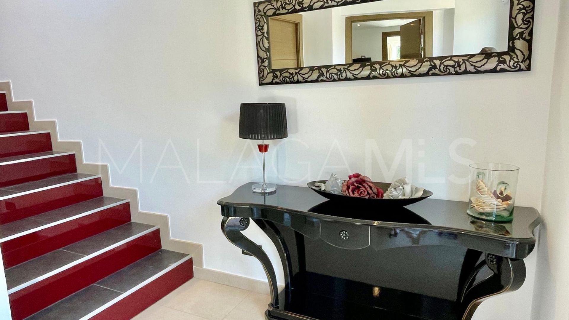 Villa de 8 bedrooms for sale in San Pedro de Alcantara