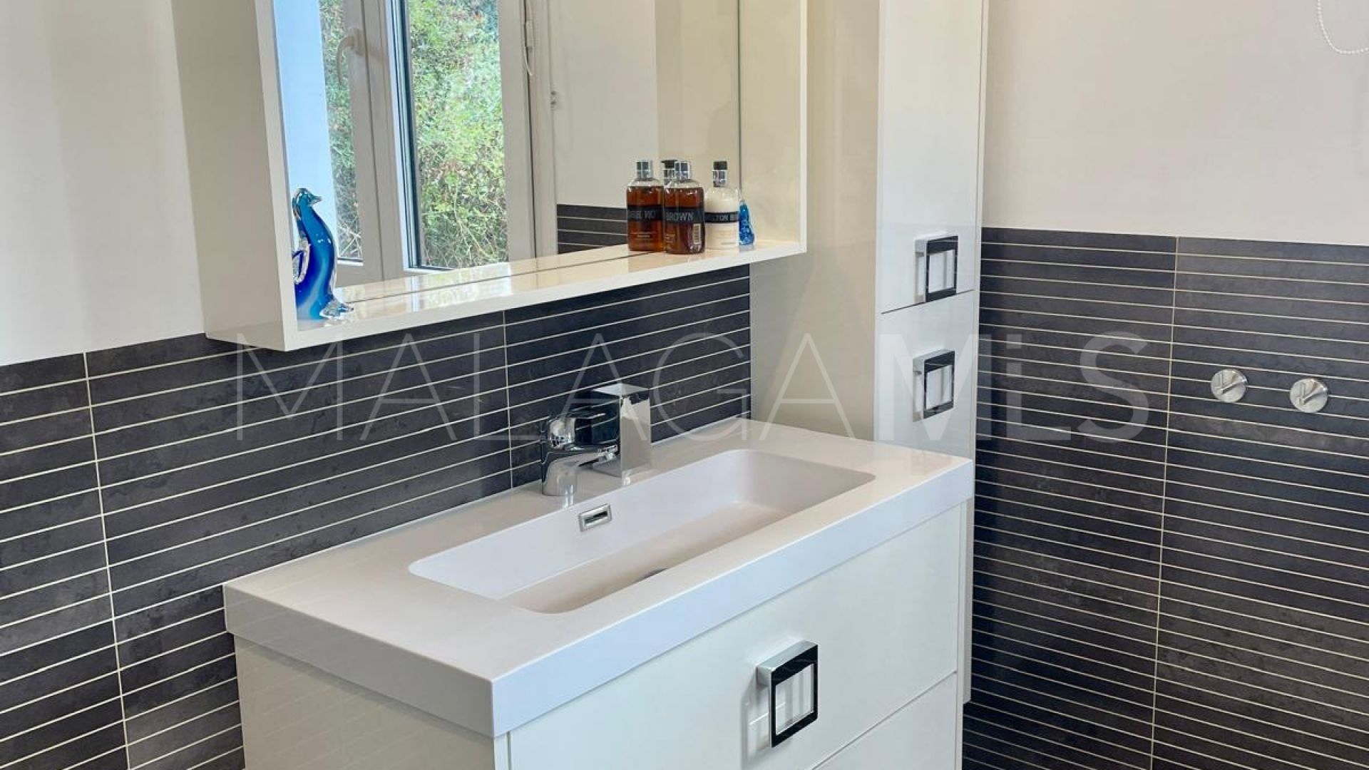 Villa de 8 bedrooms for sale in San Pedro de Alcantara