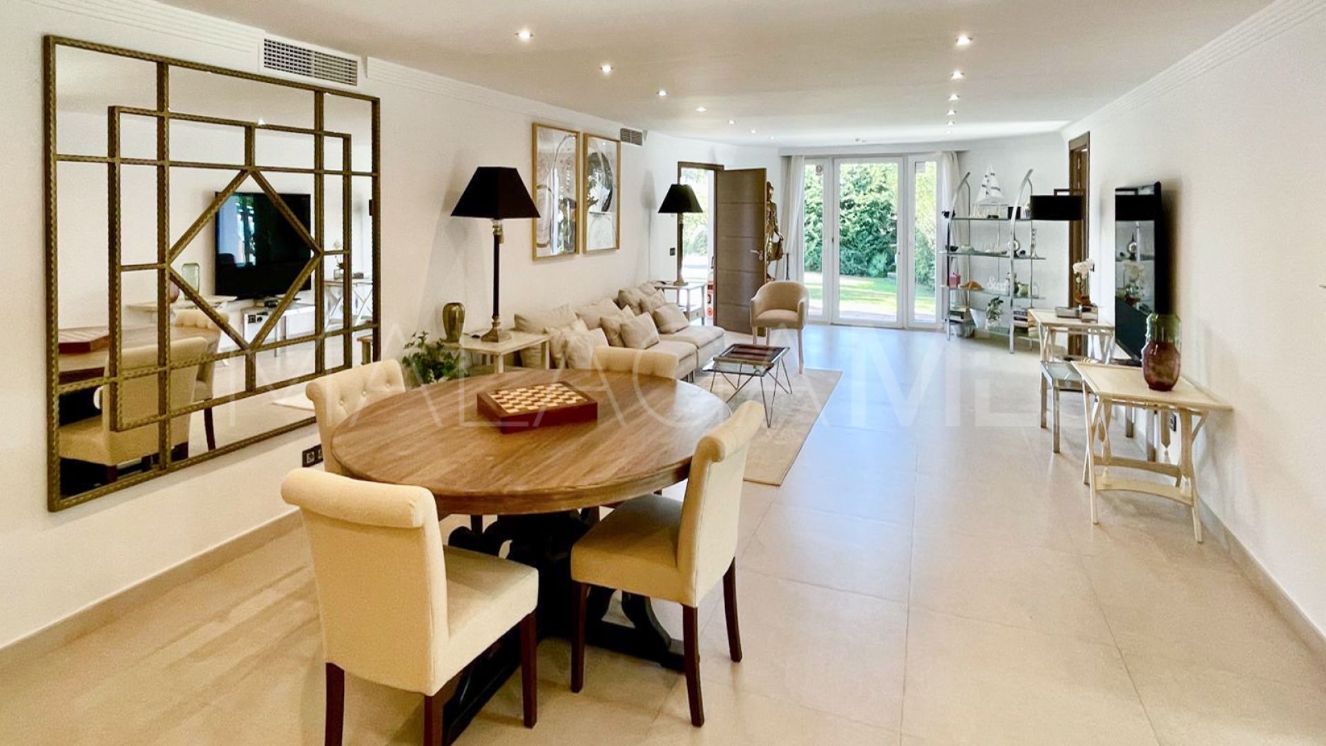 Villa de 8 bedrooms for sale in San Pedro de Alcantara