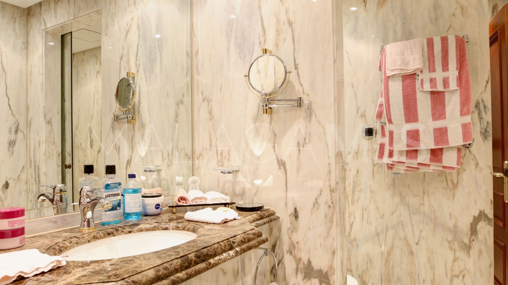 Apartamento a la venta in Torre Bermeja de 2 bedrooms