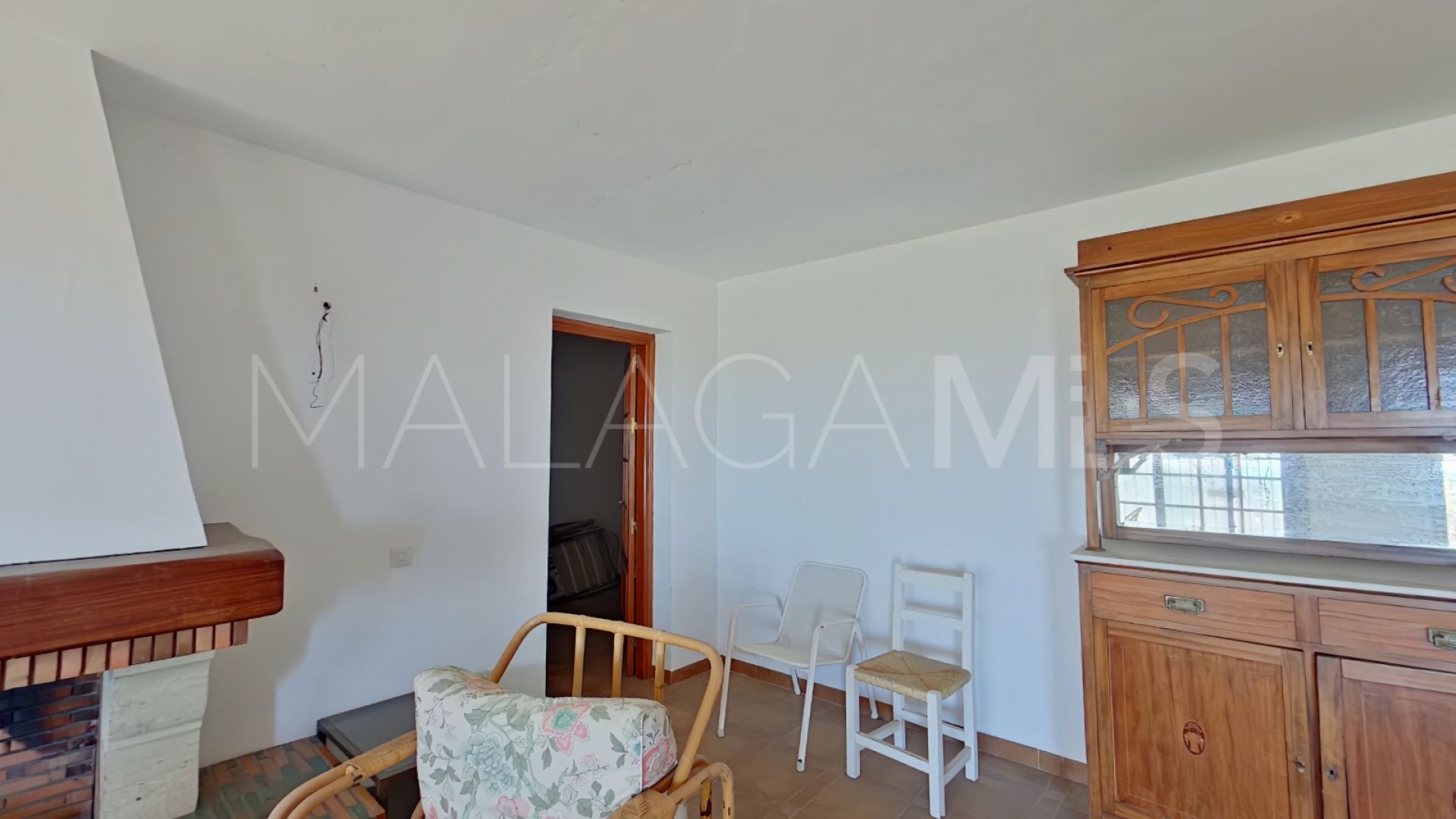 Finca for sale in Estepona