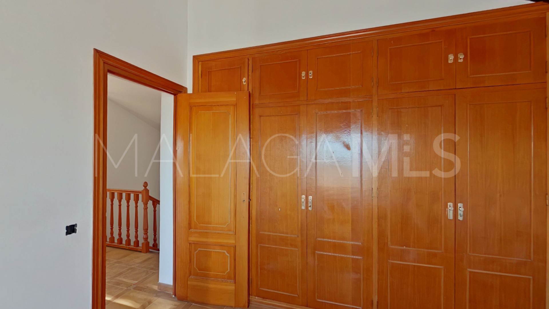 Finca for sale in Estepona