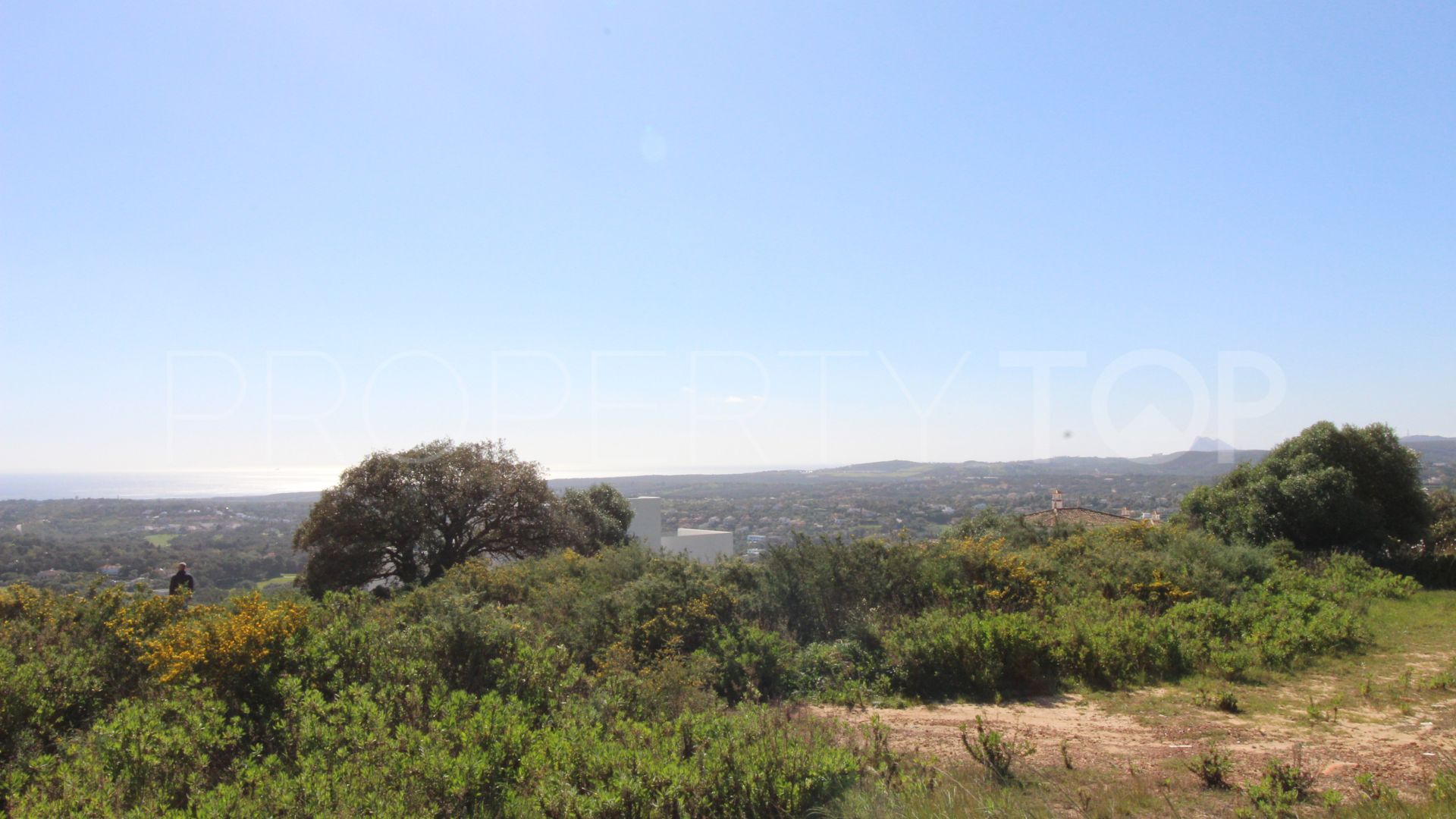 For sale plot in La Reserva with 6 bedrooms