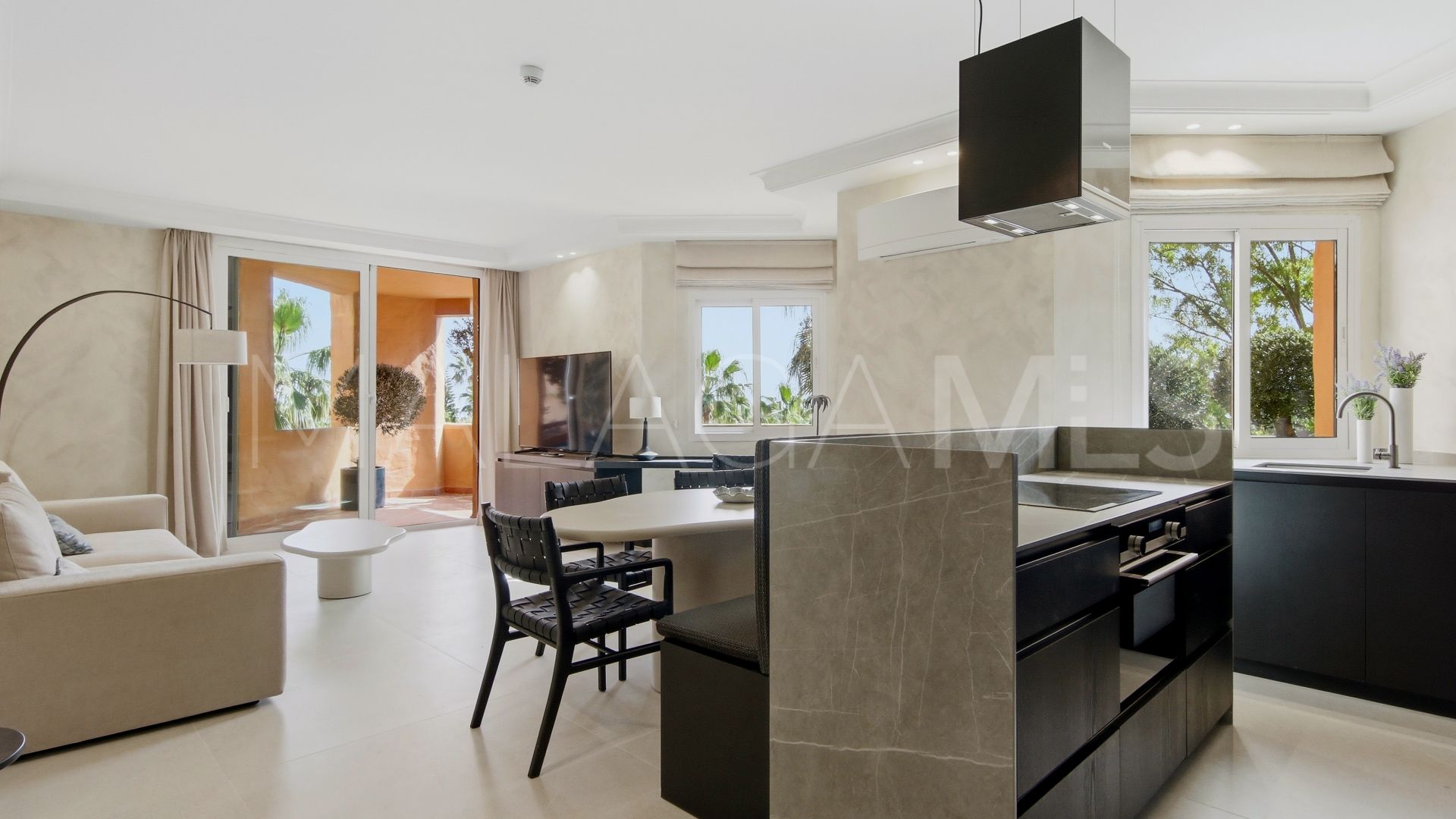 For sale apartment with 2 bedrooms in Melia Hacienda del Mar