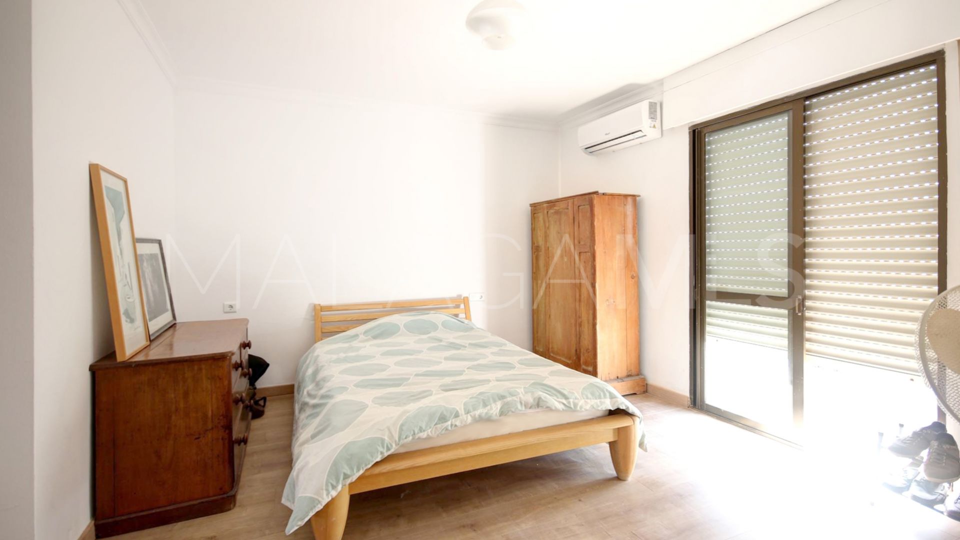Buy atico duplex with 3 bedrooms in Seghers