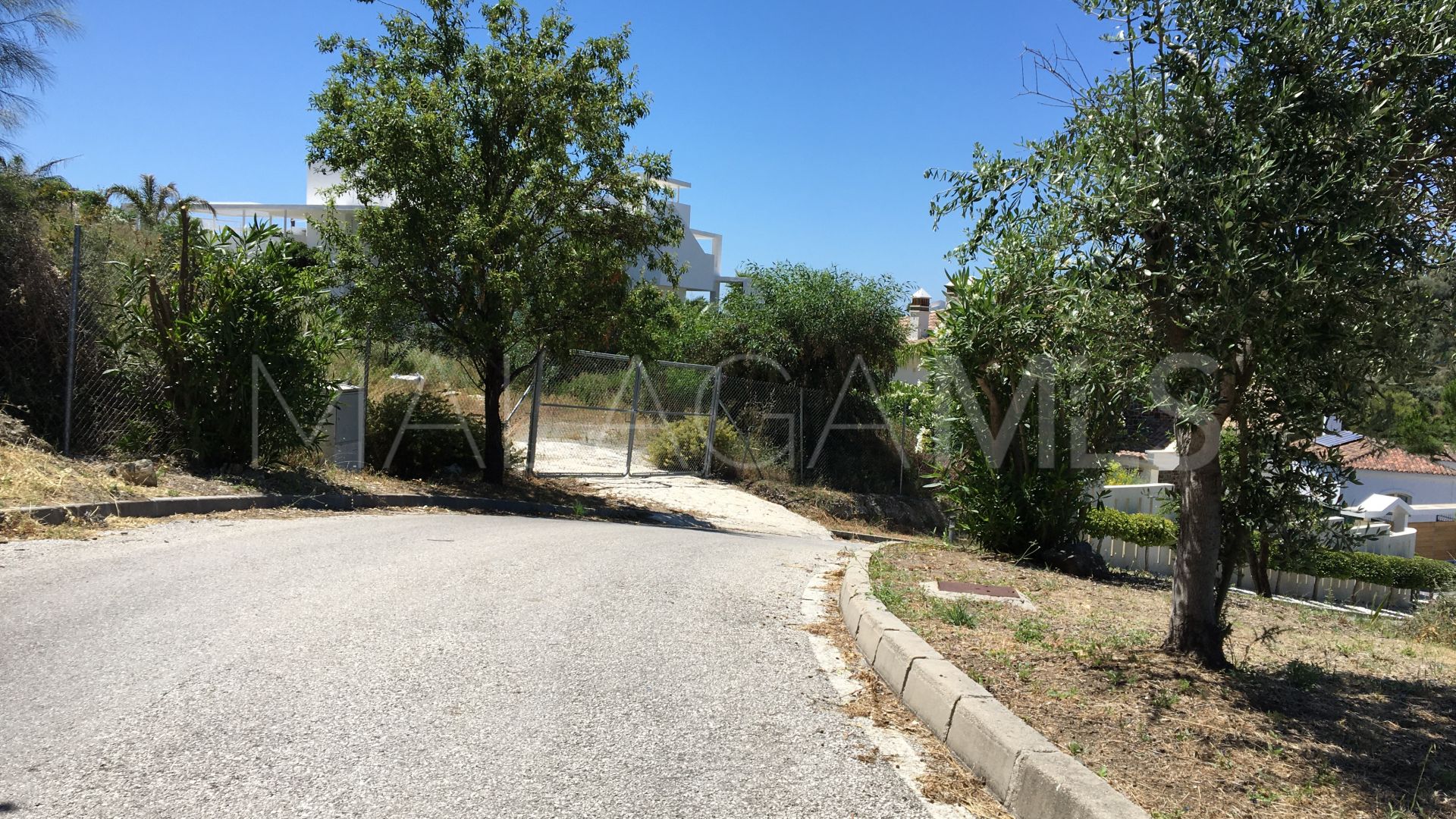 Terrain for sale in Los Capanes del Golf