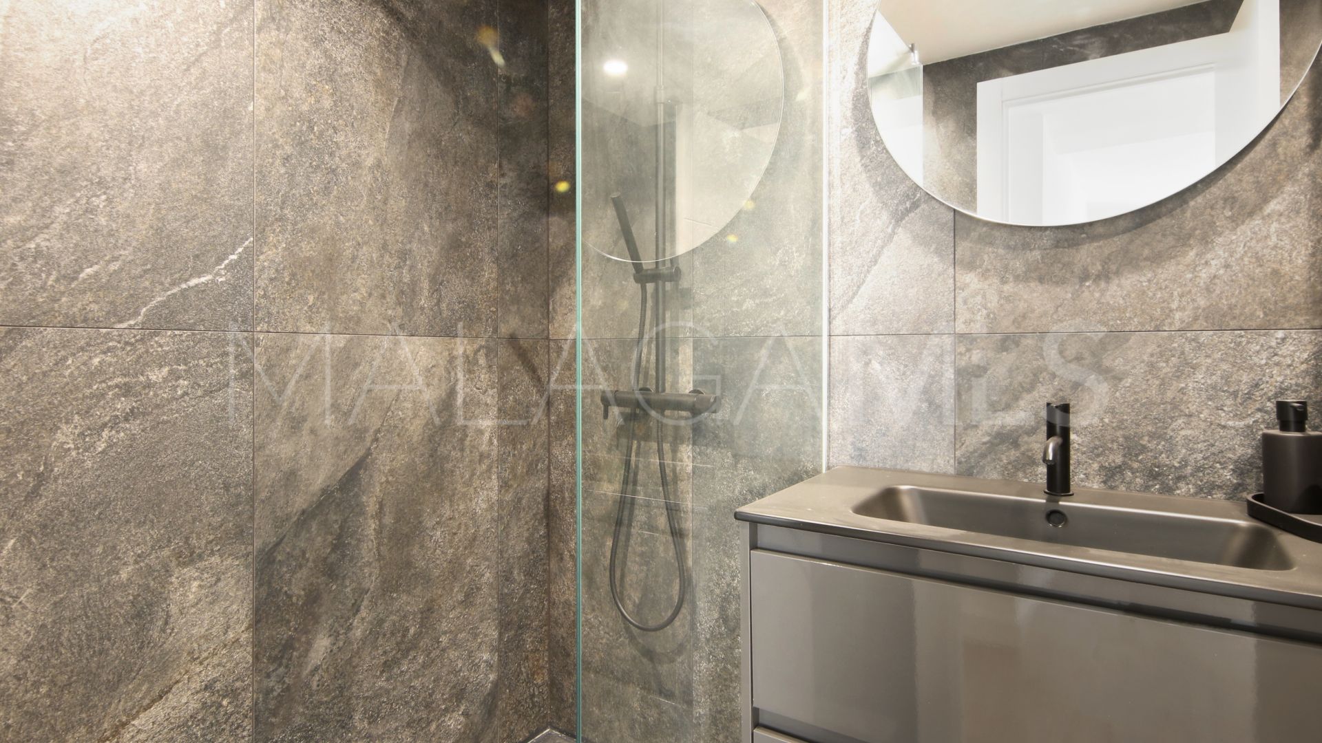 Marbella Centro, apartamento for sale with 2 bedrooms