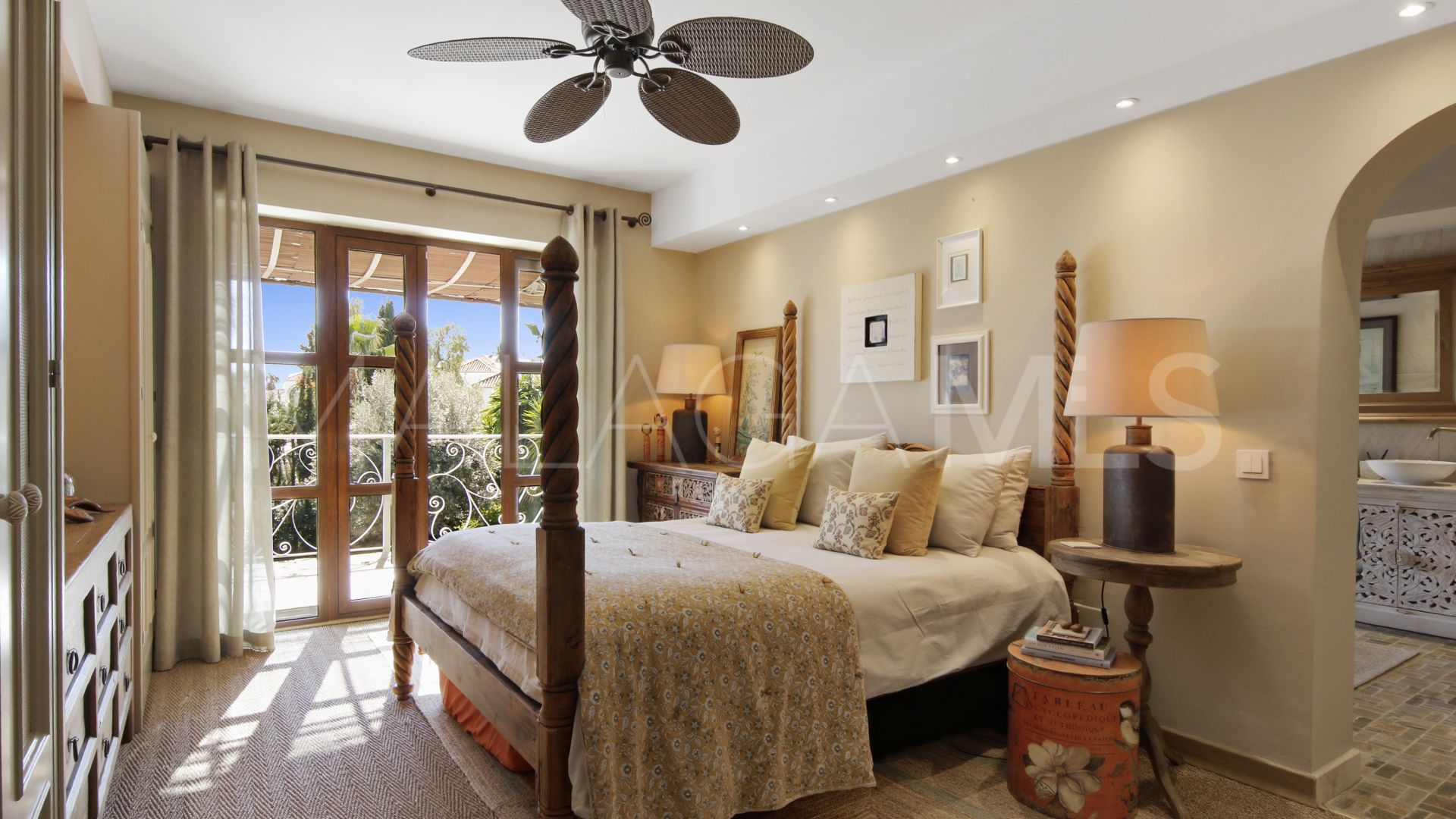 Villa for sale in Marbella Country Club