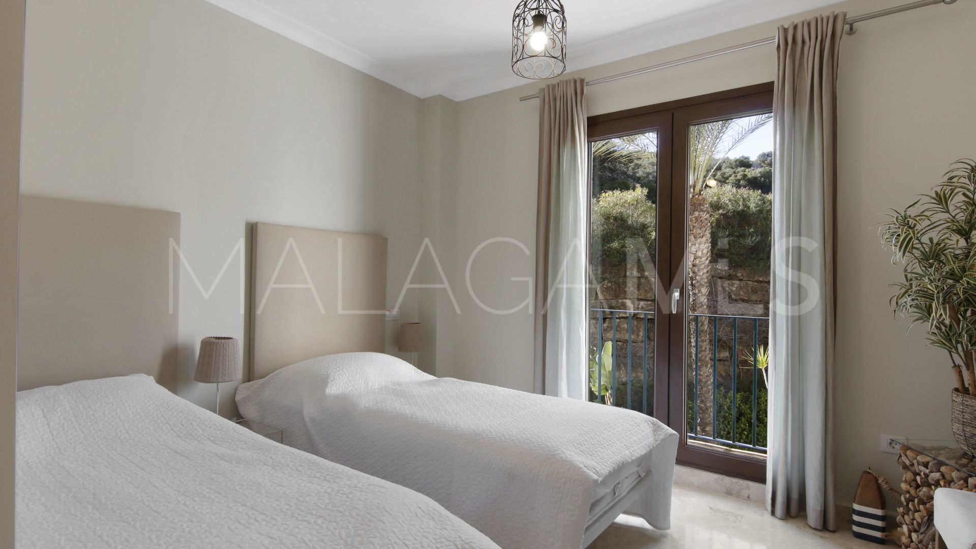 Buy apartamento de 2 bedrooms in Altos de Cortesín