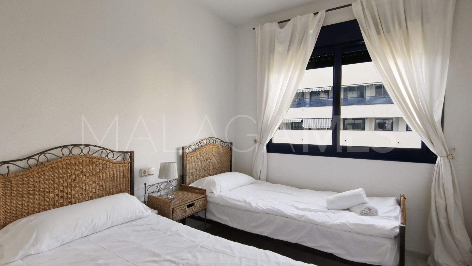 Se vende apartamento in Estepona Centro with 3 bedrooms