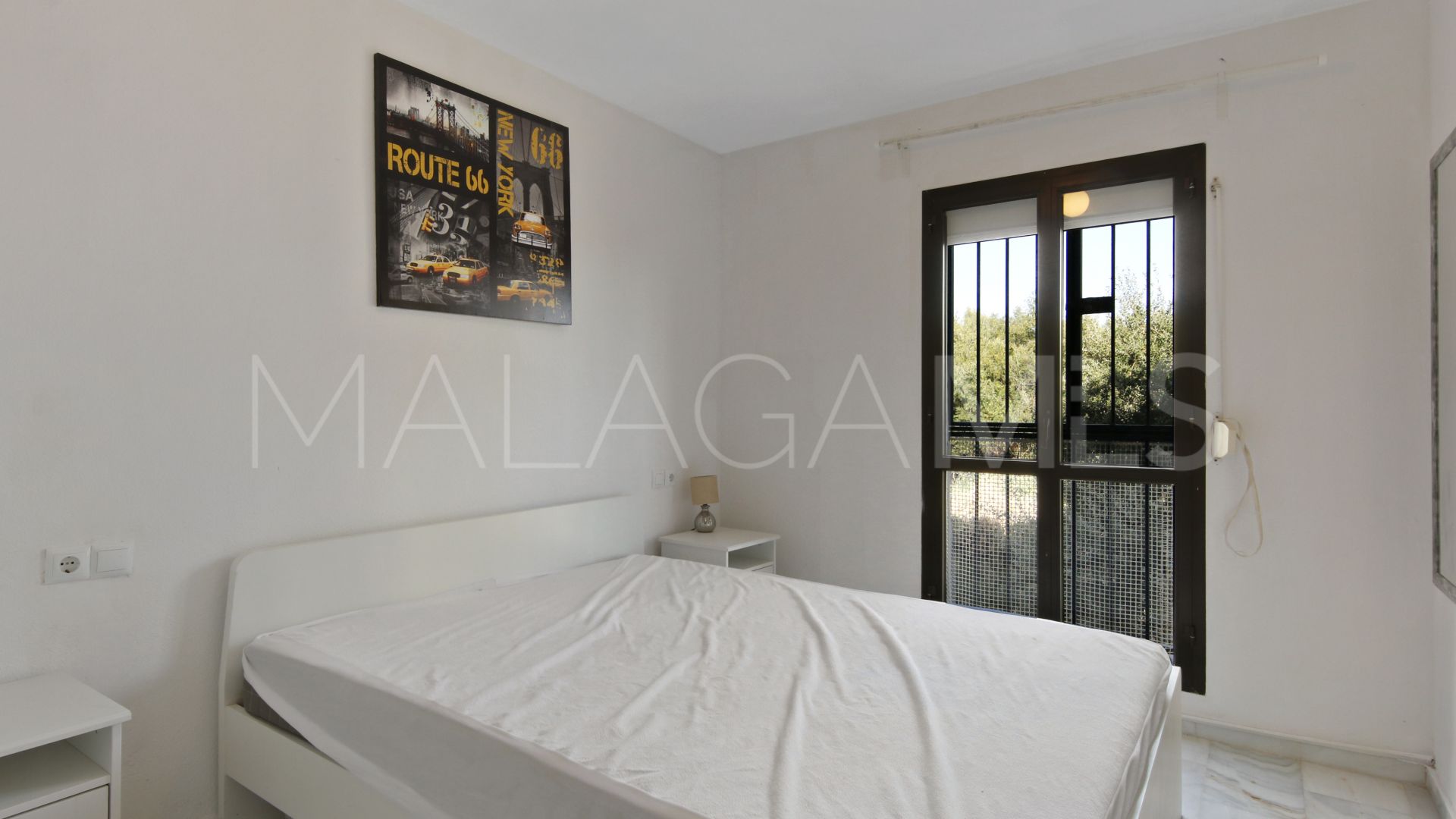 Lägenhet for sale in Forest Hills