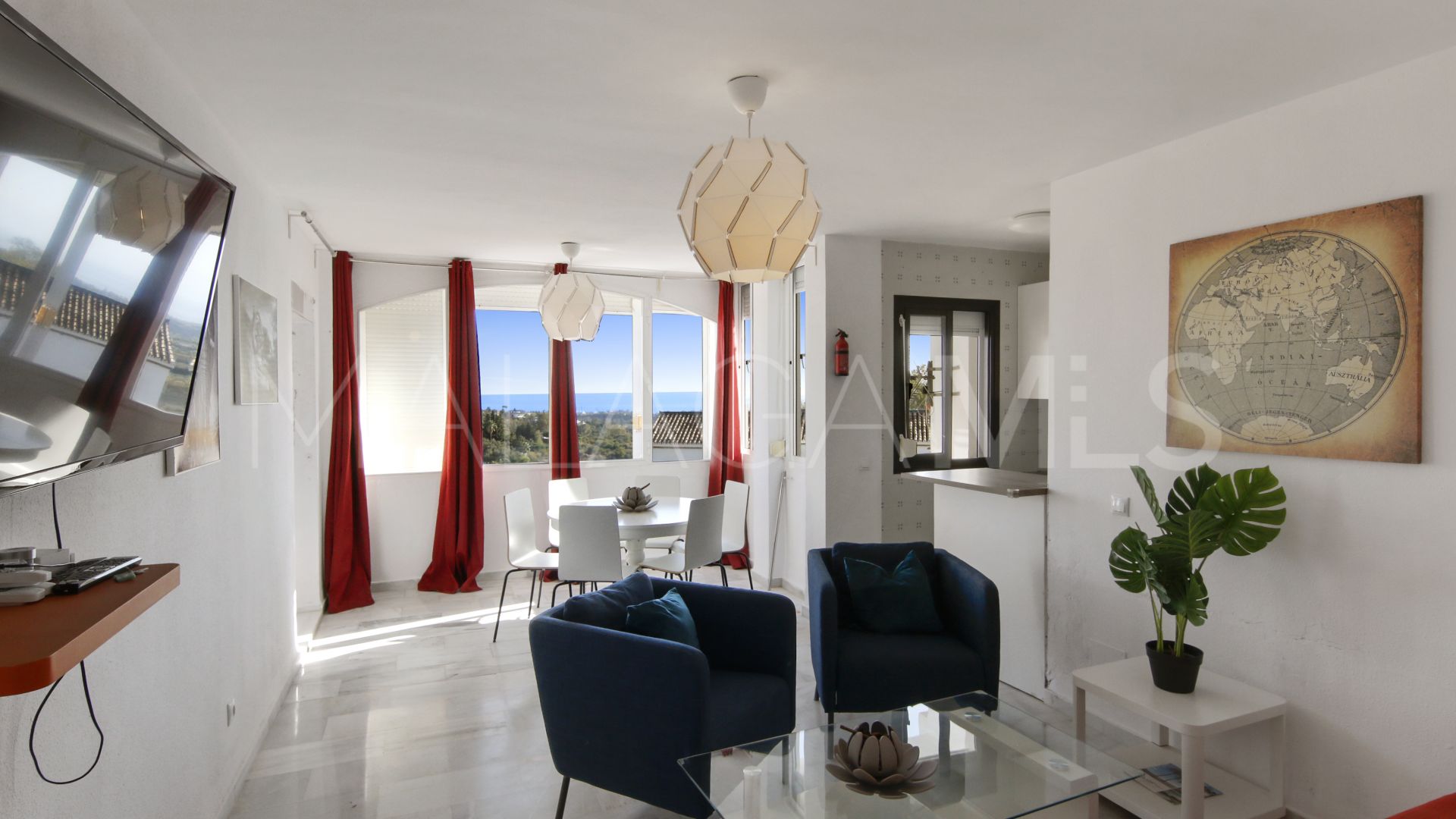 Lägenhet for sale in Forest Hills