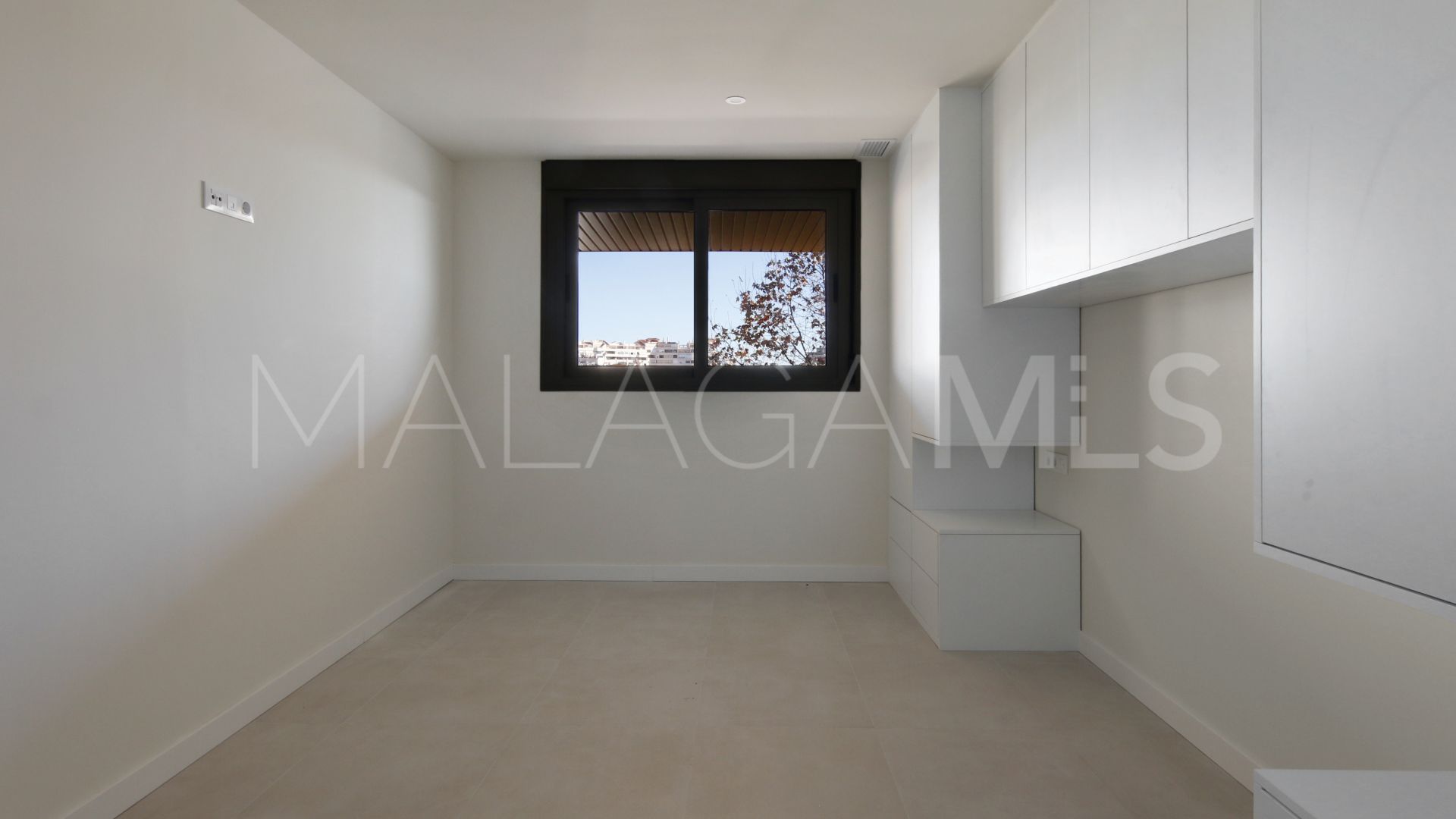 Apartment for sale in Estepona Centre