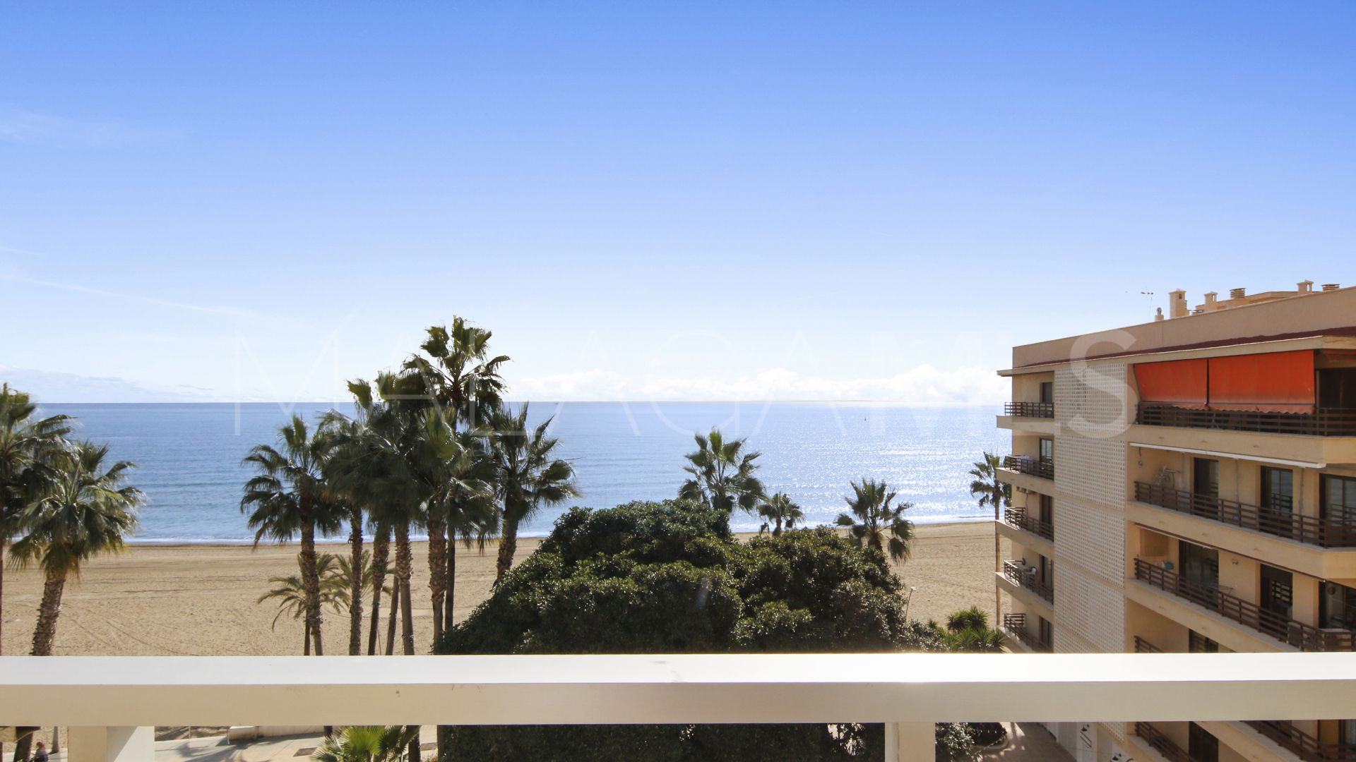 Estepona Centre 3 bedrooms penthouse for sale