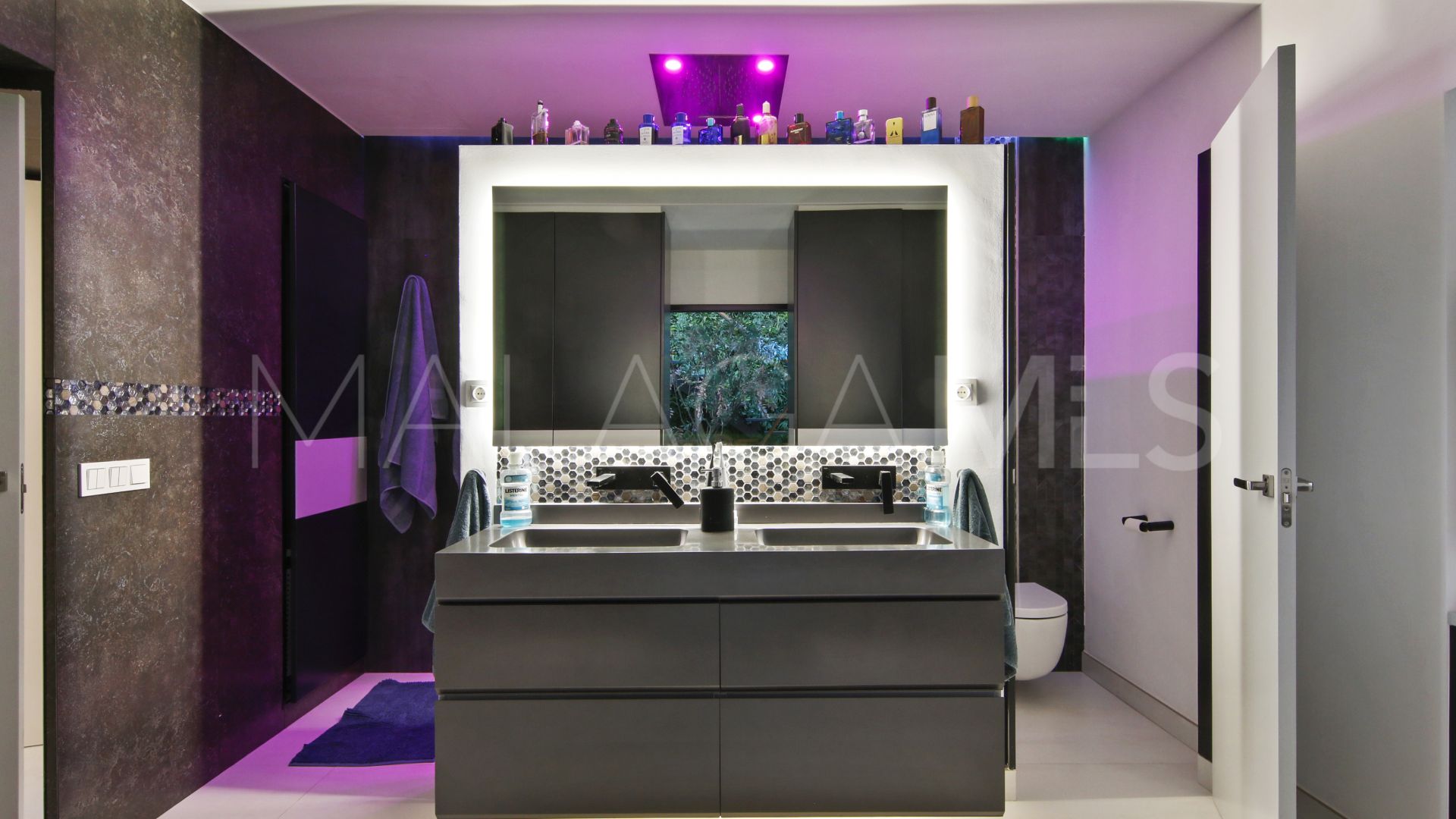 Estepona Casco Antiguo, adosado with 4 bedrooms for sale