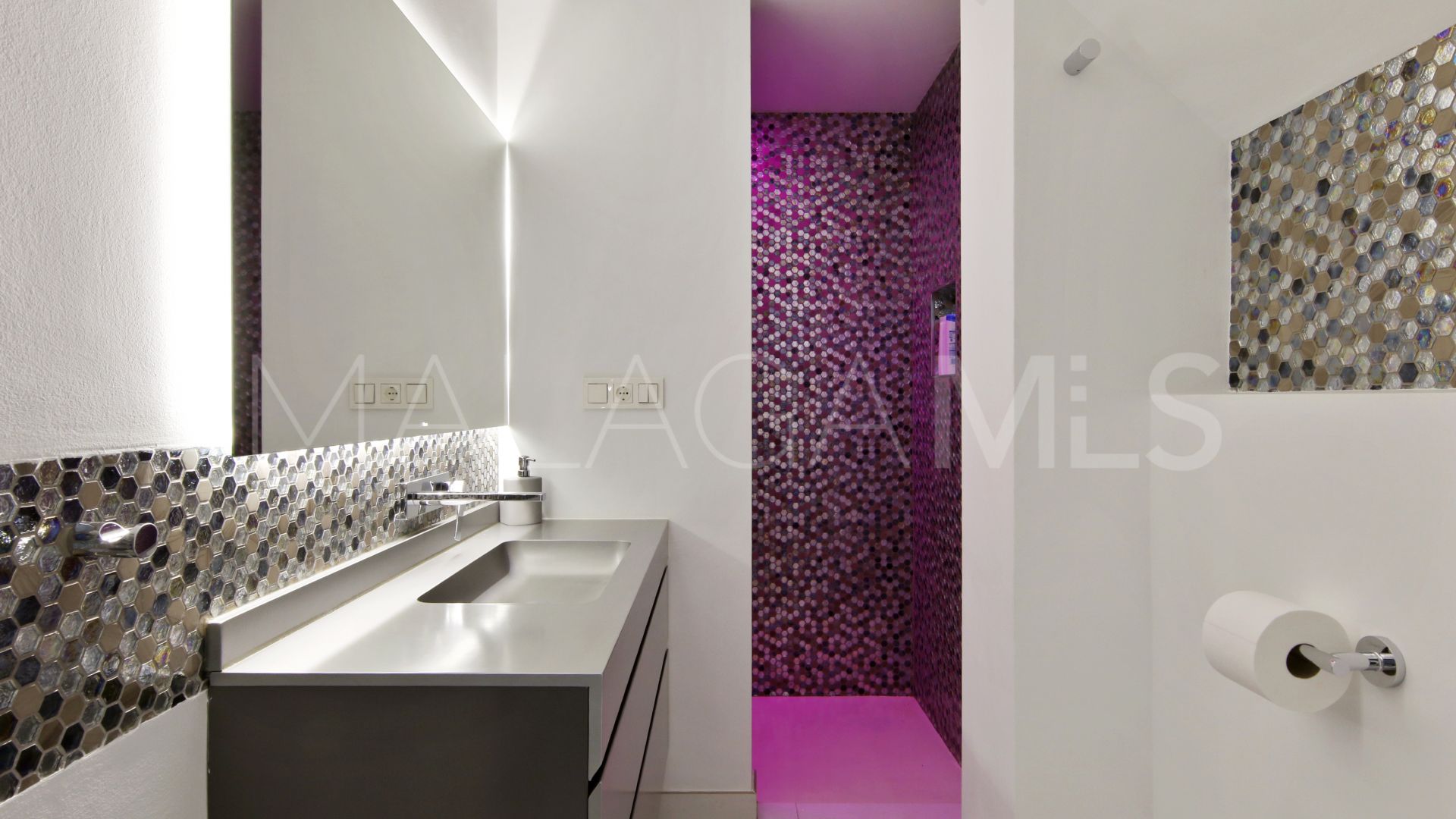 Estepona Casco Antiguo, adosado with 4 bedrooms for sale