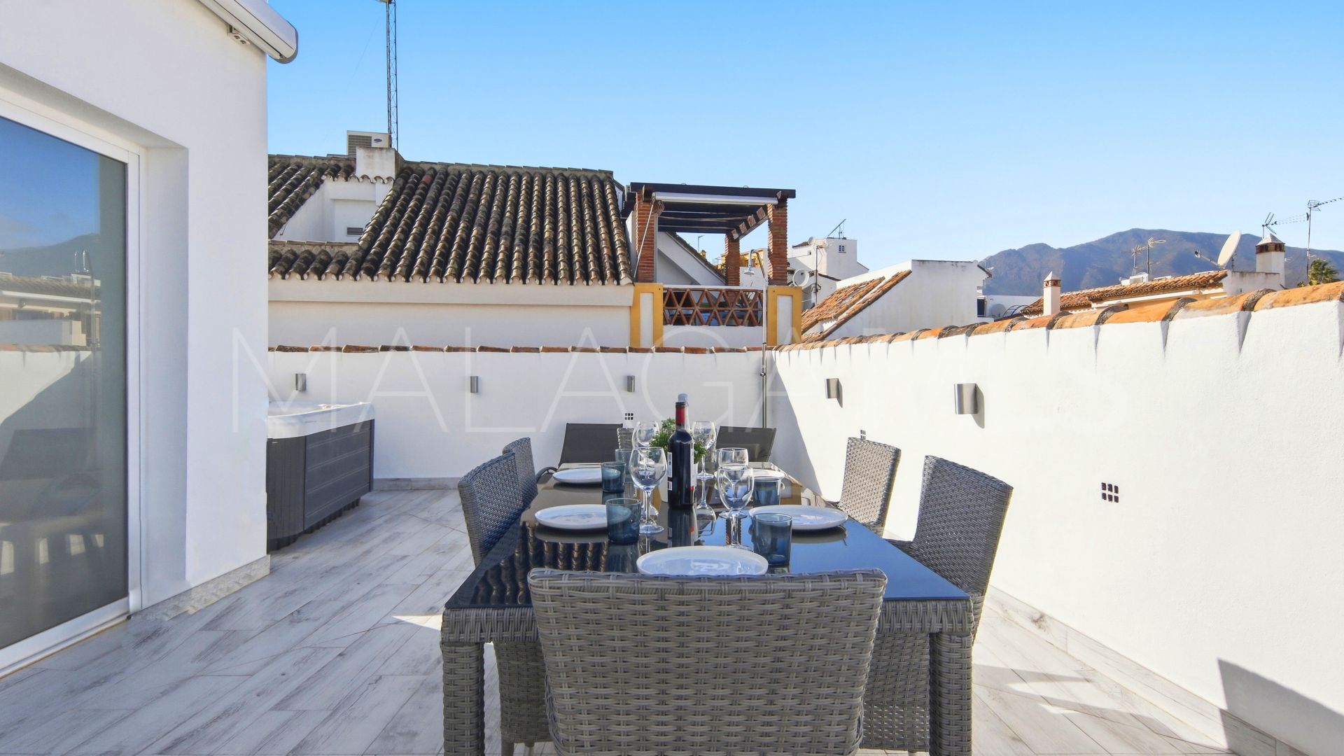Radhus for sale in Estepona Old Town