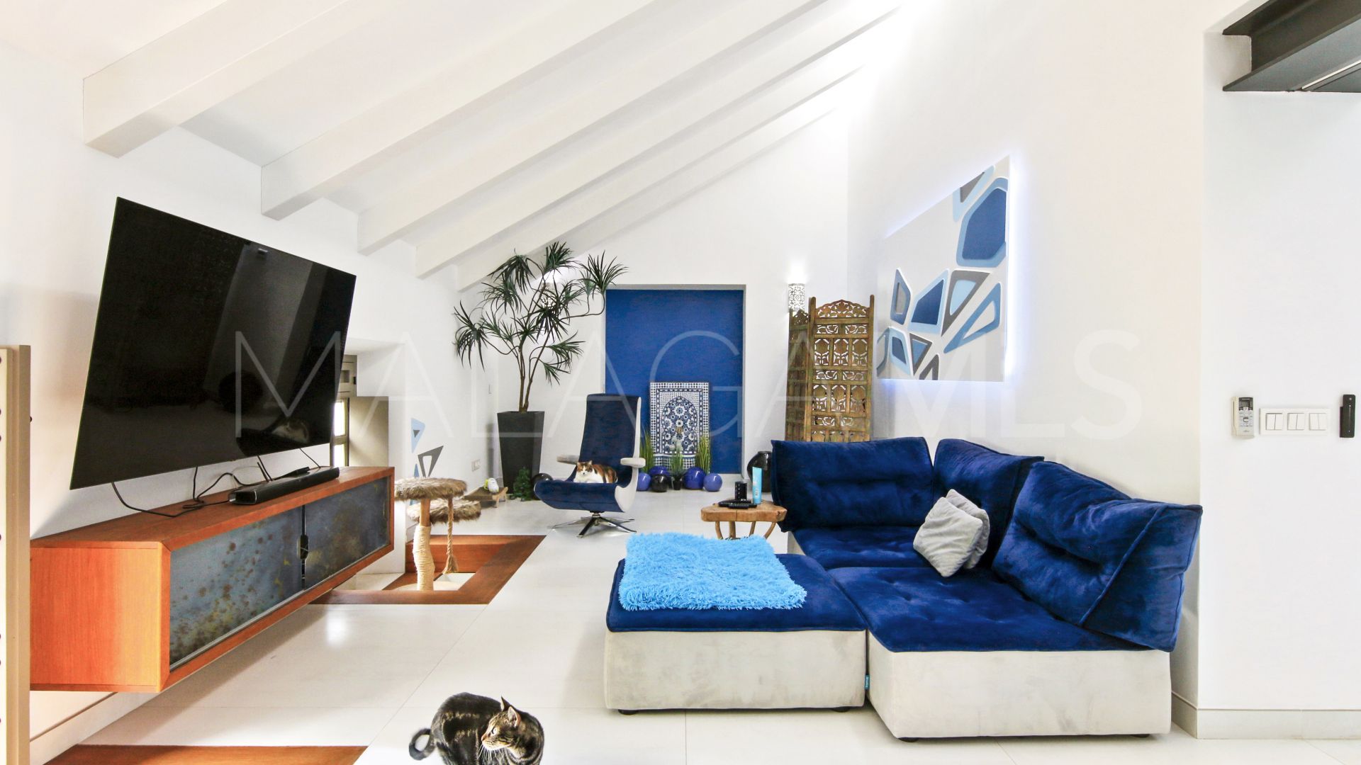 Adosado for sale in Estepona Casco Antiguo with 4 bedrooms