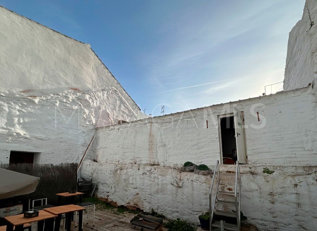 Adosado for sale in Estepona Casco Antiguo with 4 bedrooms