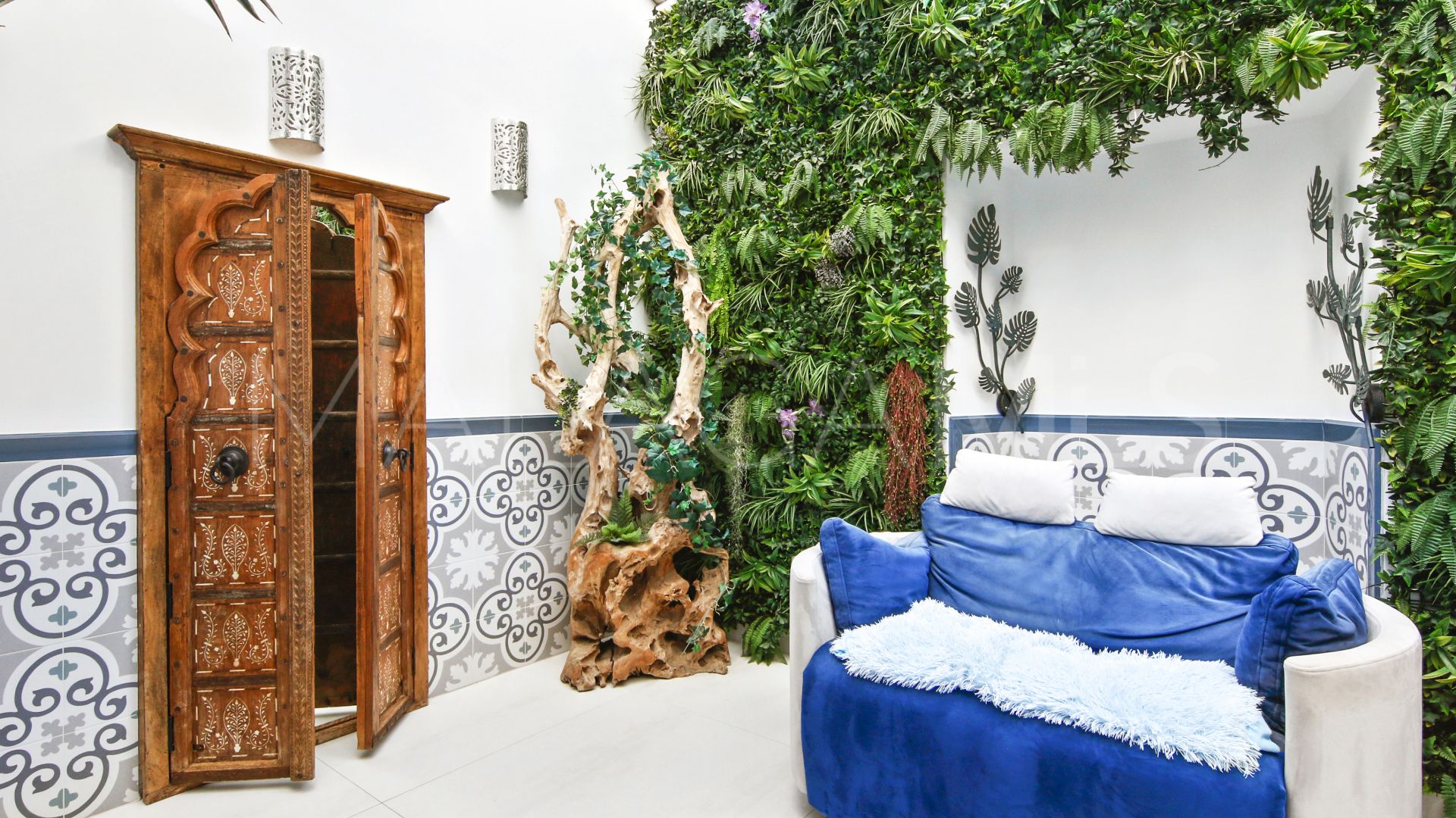 Adosado for sale in Estepona Casco Antiguo with 4 bedrooms