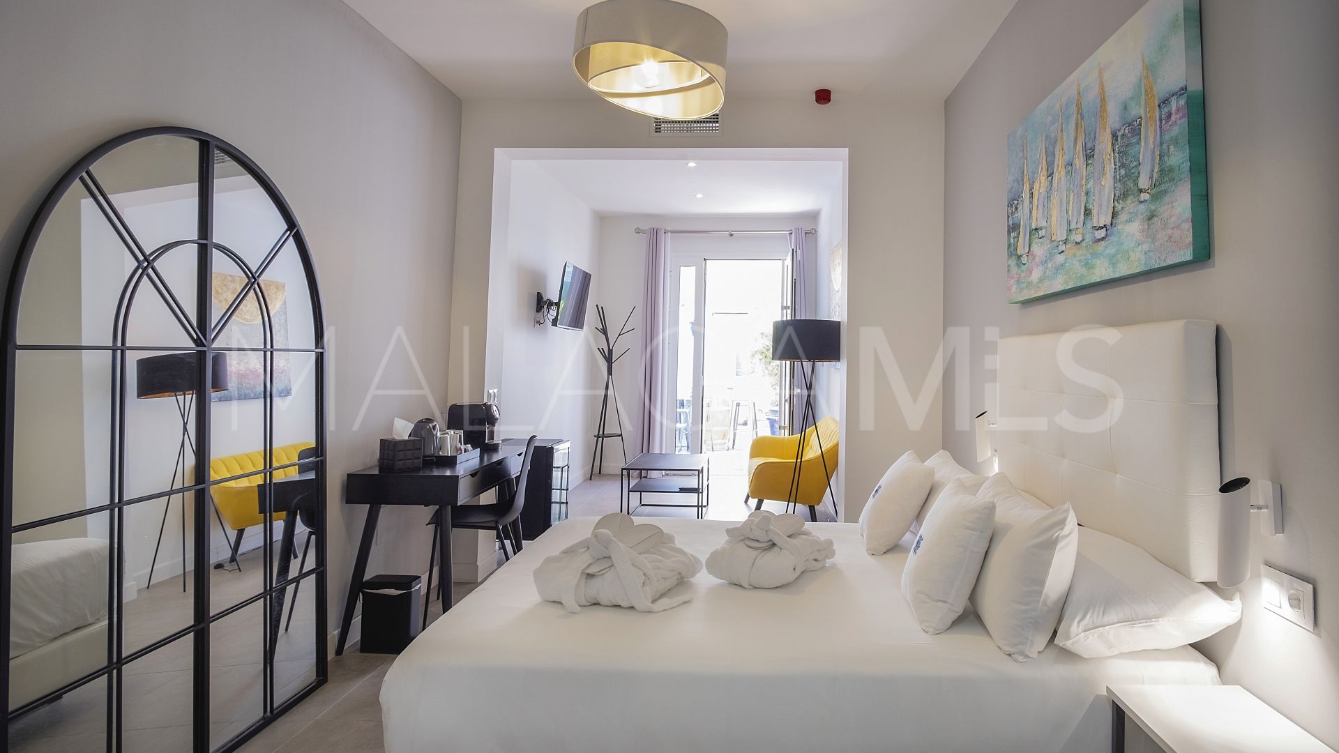 11 bedrooms hotel in Estepona Old Town for sale
