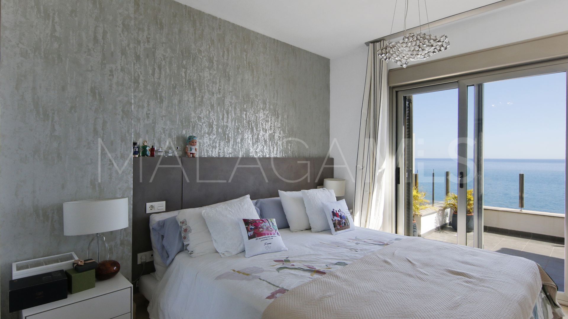 Estepona Centro, Ático with 3 bedrooms a la venta