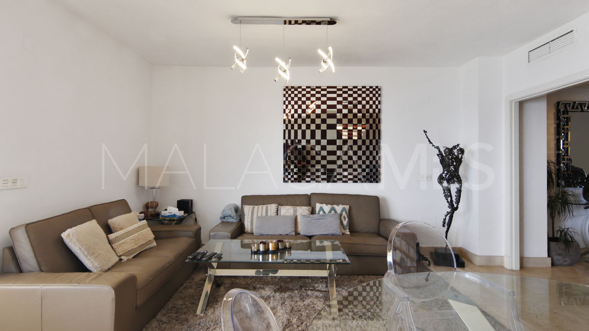 Estepona Centro, Ático with 3 bedrooms a la venta