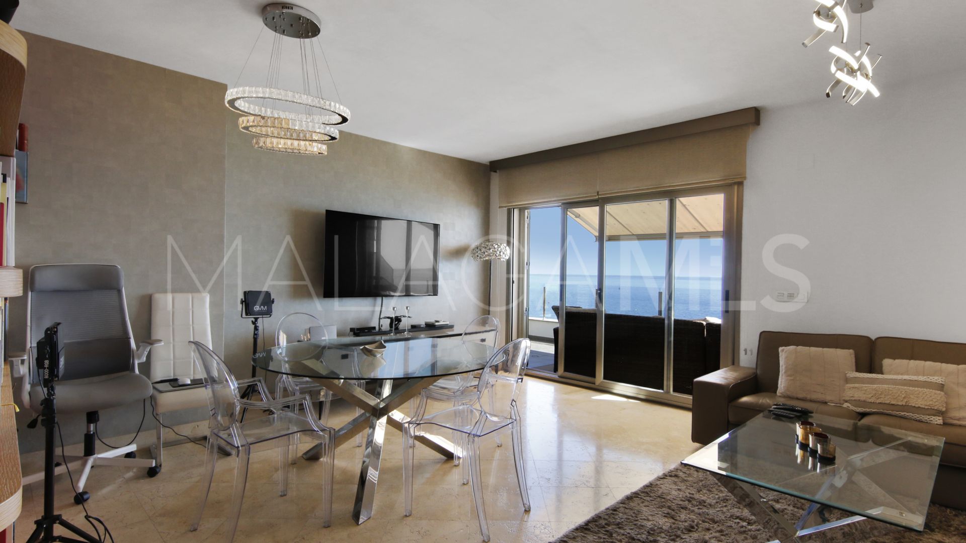 Estepona Centro, Ático with 3 bedrooms a la venta