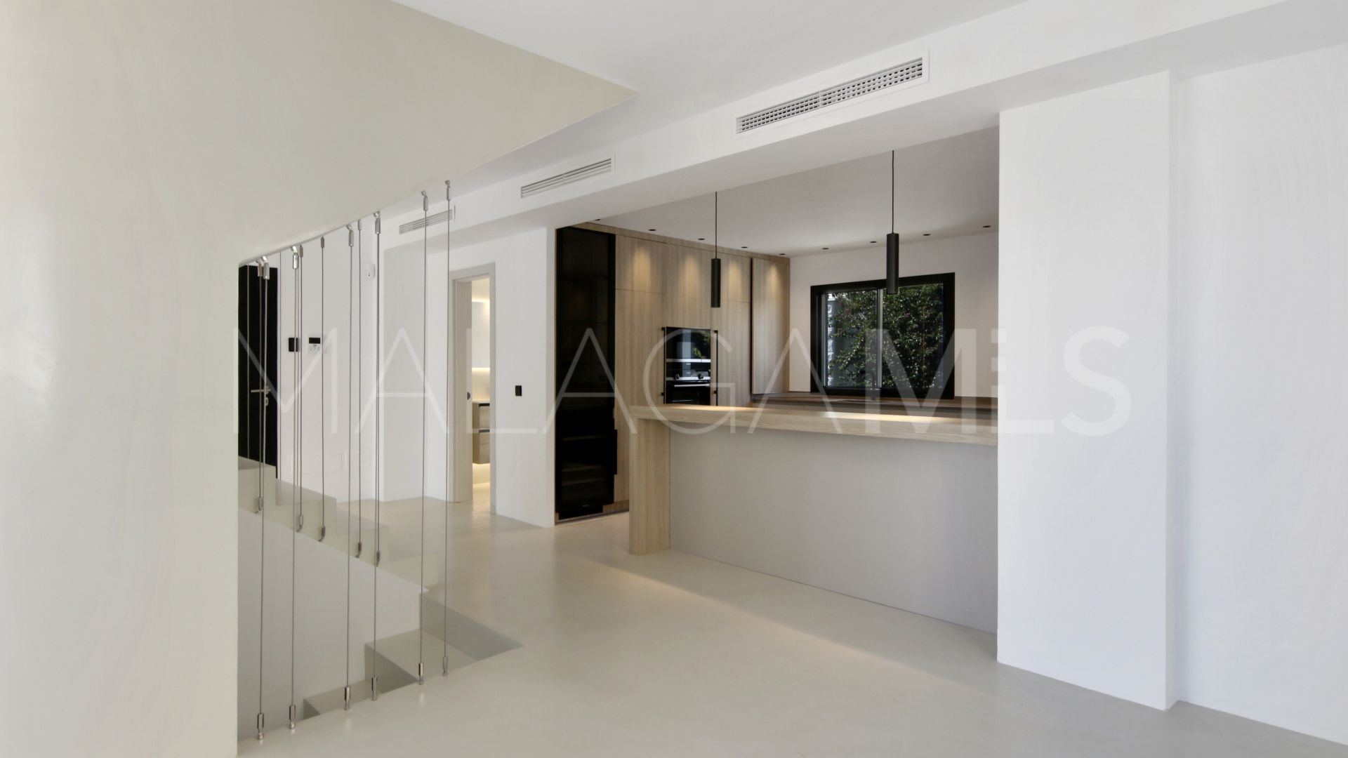 Villa for sale in Sun Beach