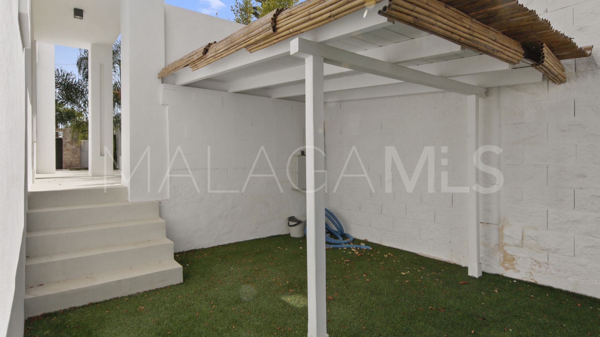 Villa for sale in Sun Beach