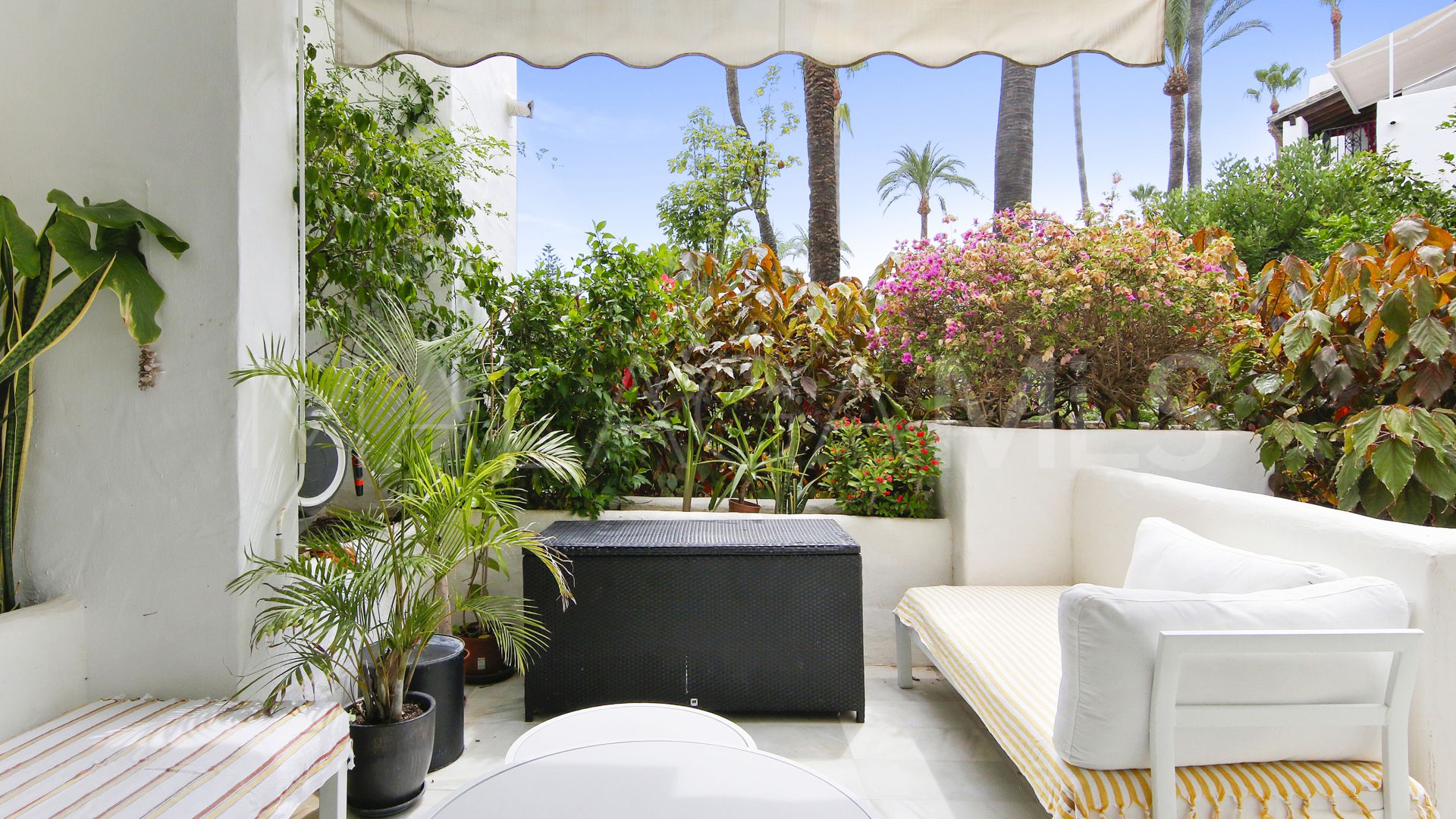 Erdgeschosswohnung for sale in Alcazaba Beach