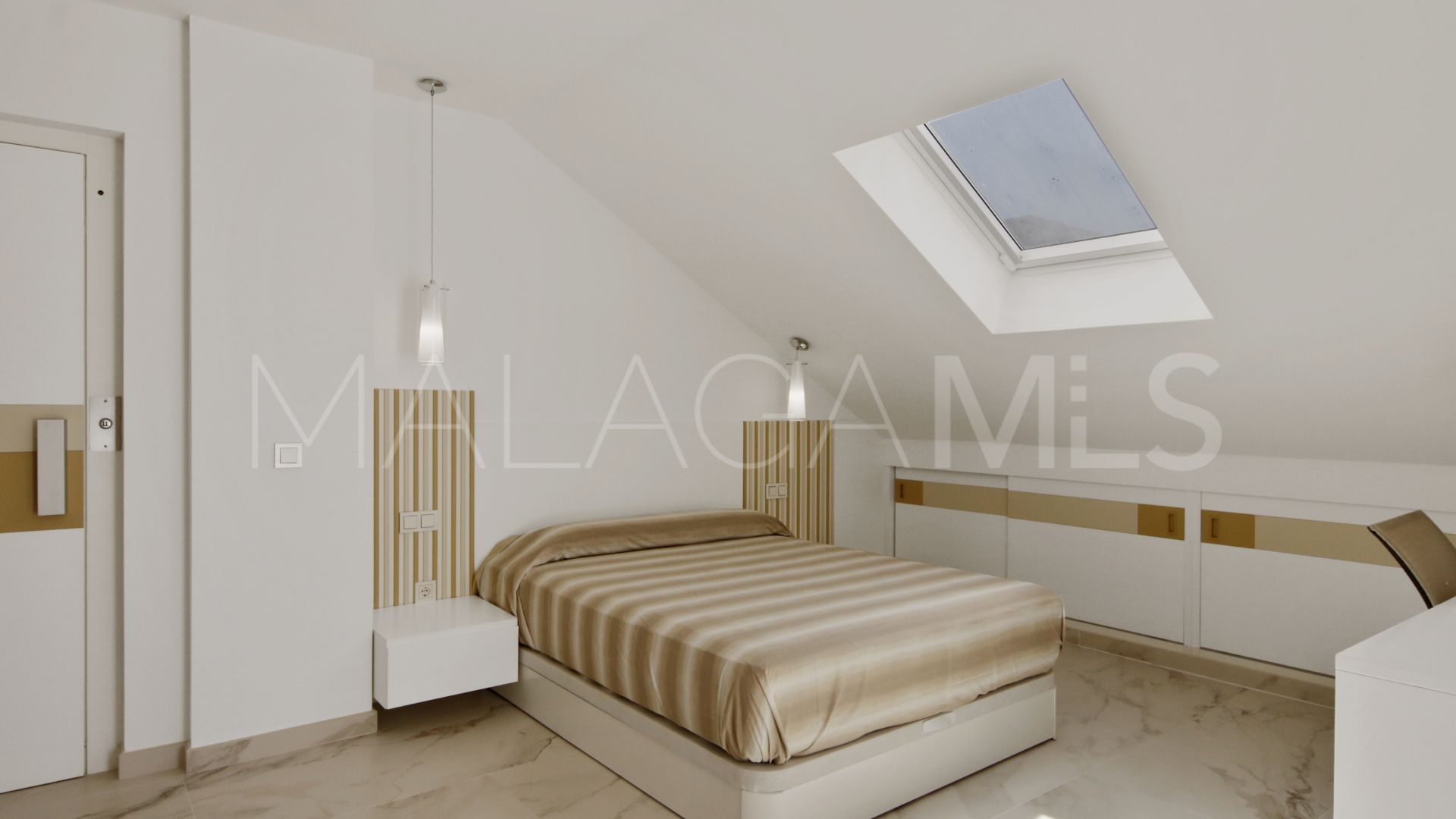 Radhus for sale in Estepona Old Town