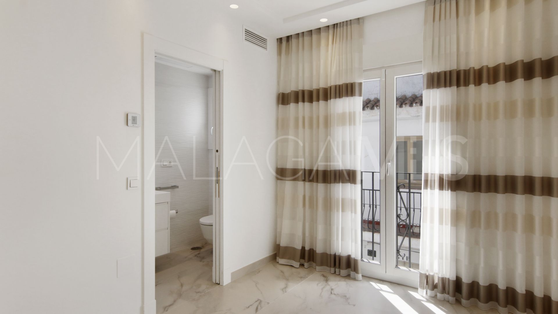 Radhus for sale in Estepona Old Town