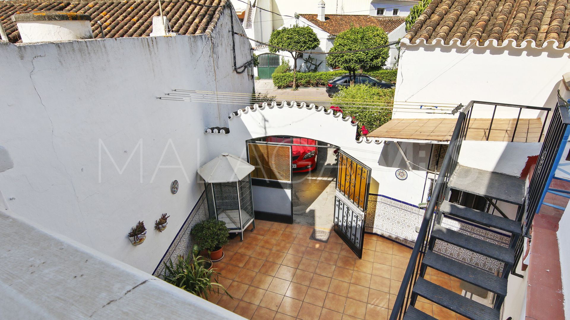 Town house for sale in Estepona Old Town with 4 bedrooms