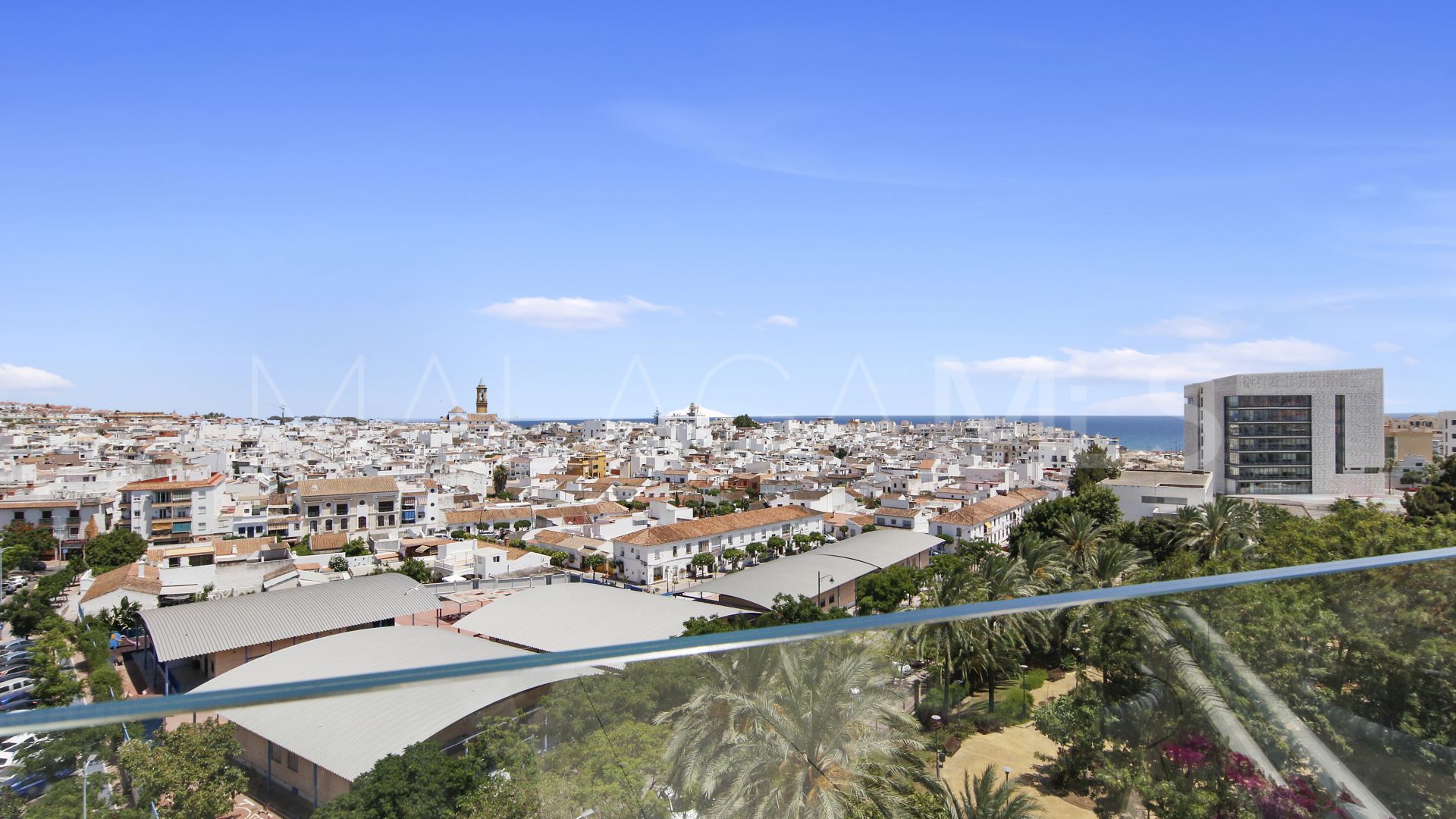 For sale Estepona Centre penthouse