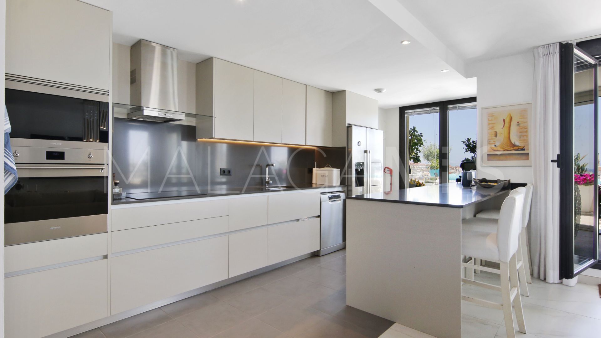 For sale Estepona Centre penthouse