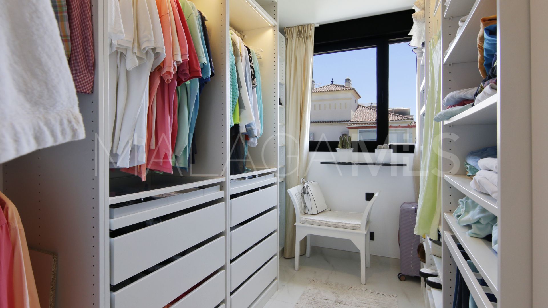 For sale Estepona Centre penthouse