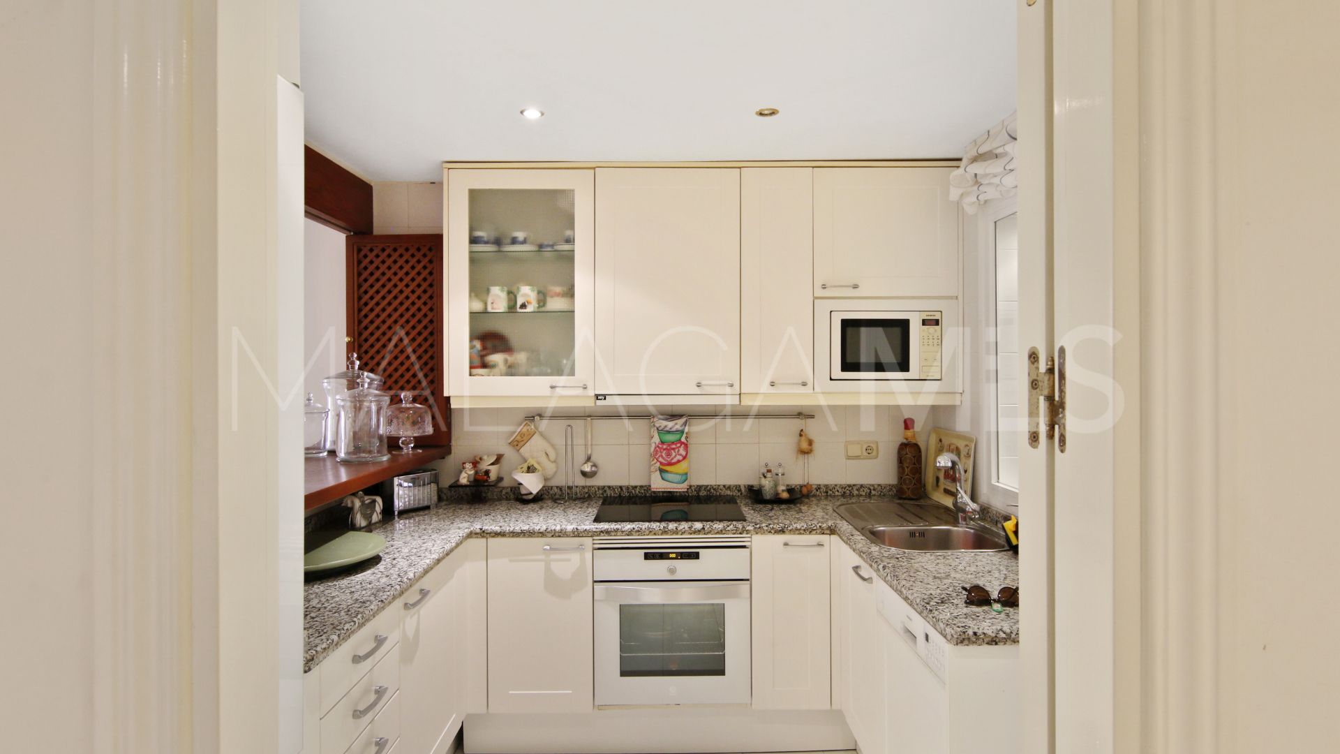 Duplex penthouse for sale in Menara Beach