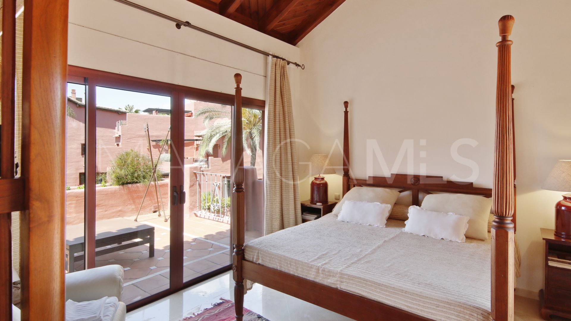 Duplex penthouse for sale in Menara Beach