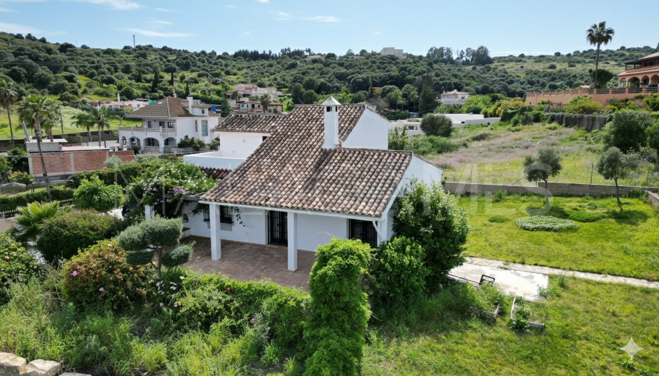 Villa for sale in Guadalobon