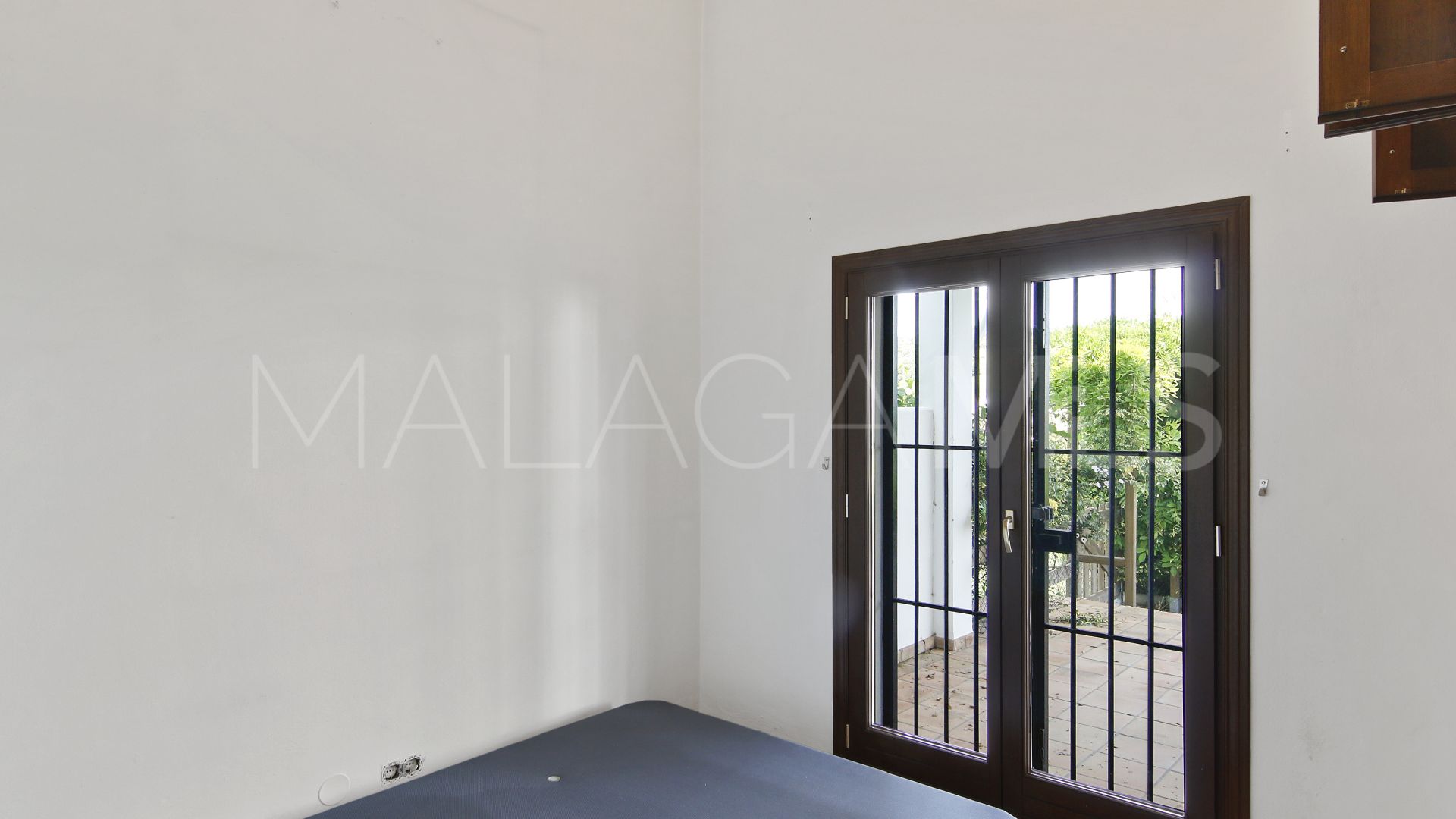 Buy villa in Guadalobon de 5 bedrooms