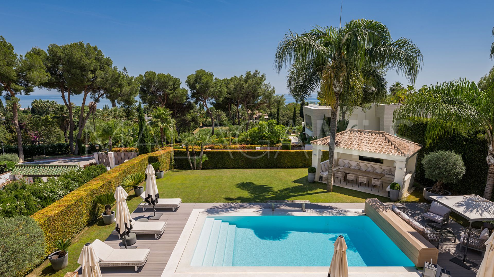 For sale 5 bedrooms villa in Sierra Blanca