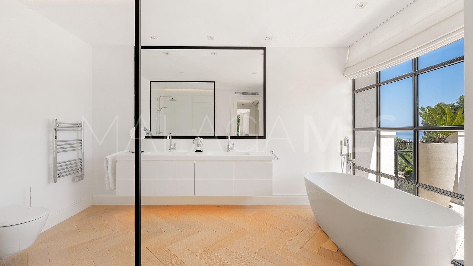 For sale 5 bedrooms villa in Sierra Blanca