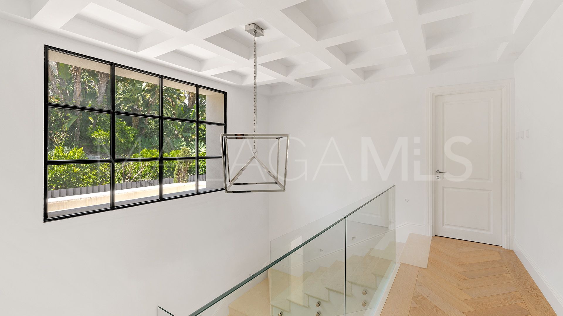 For sale 5 bedrooms villa in Sierra Blanca