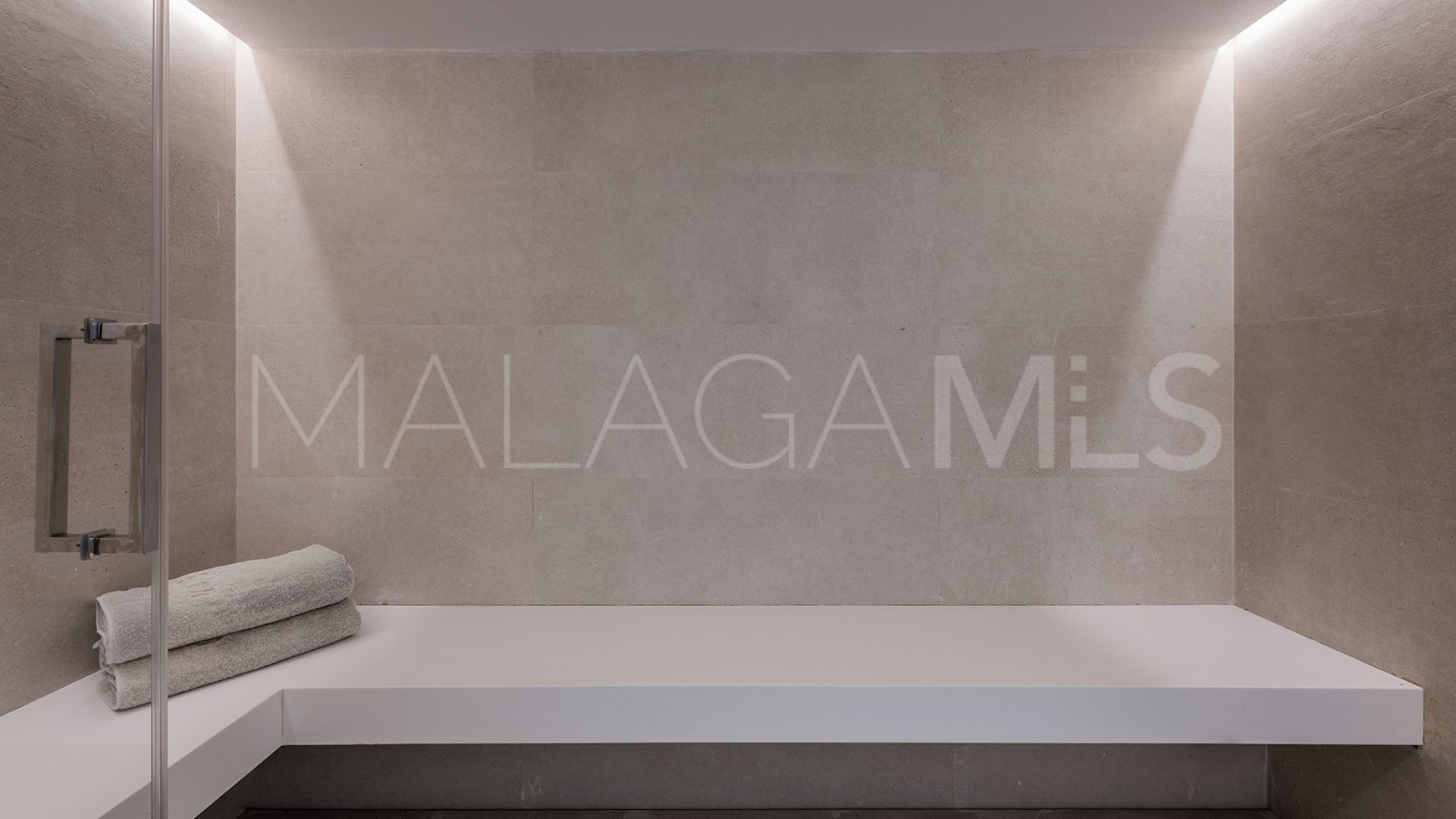 For sale 5 bedrooms villa in Sierra Blanca