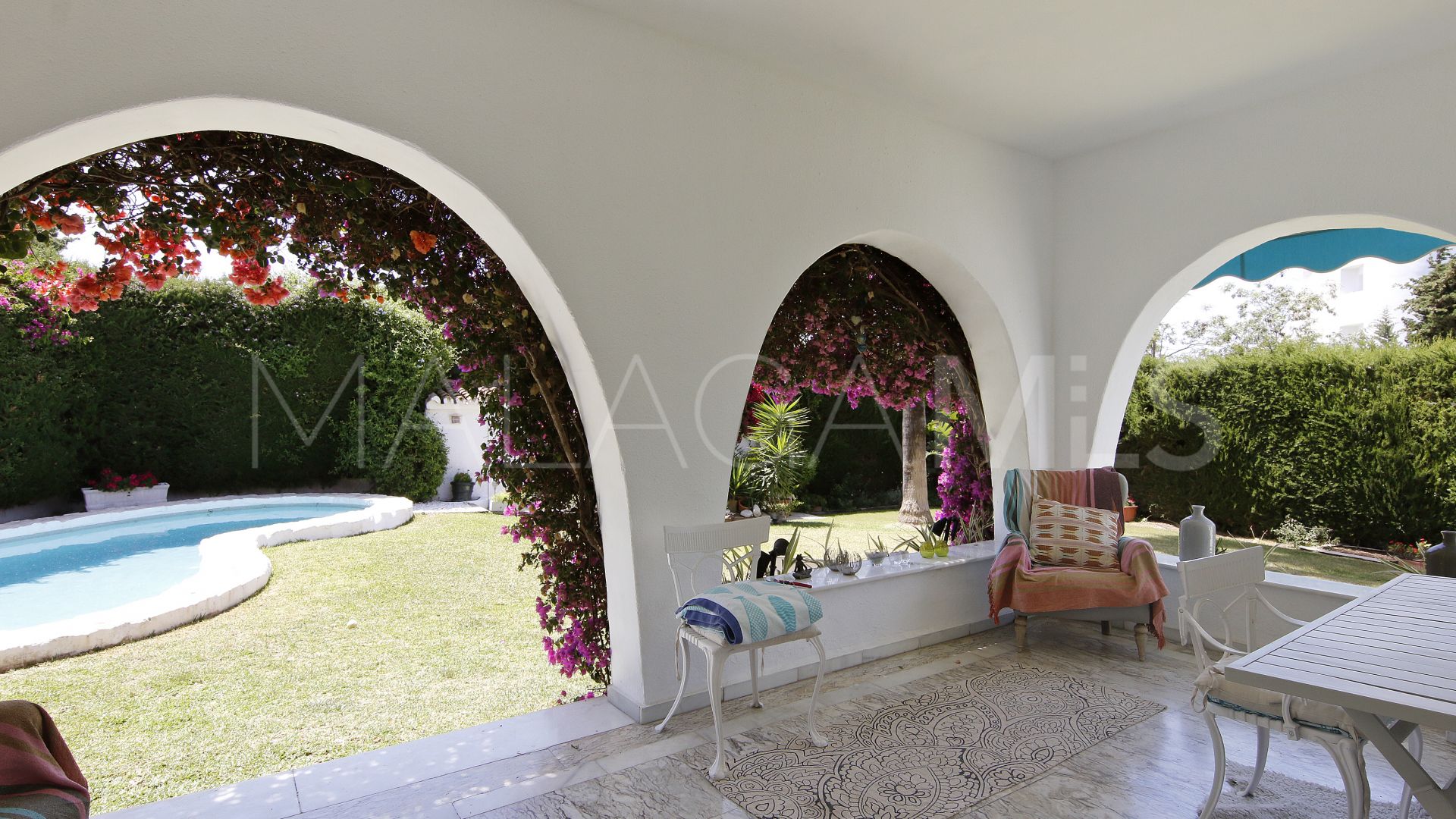 Villa for sale in Guadalmina Alta