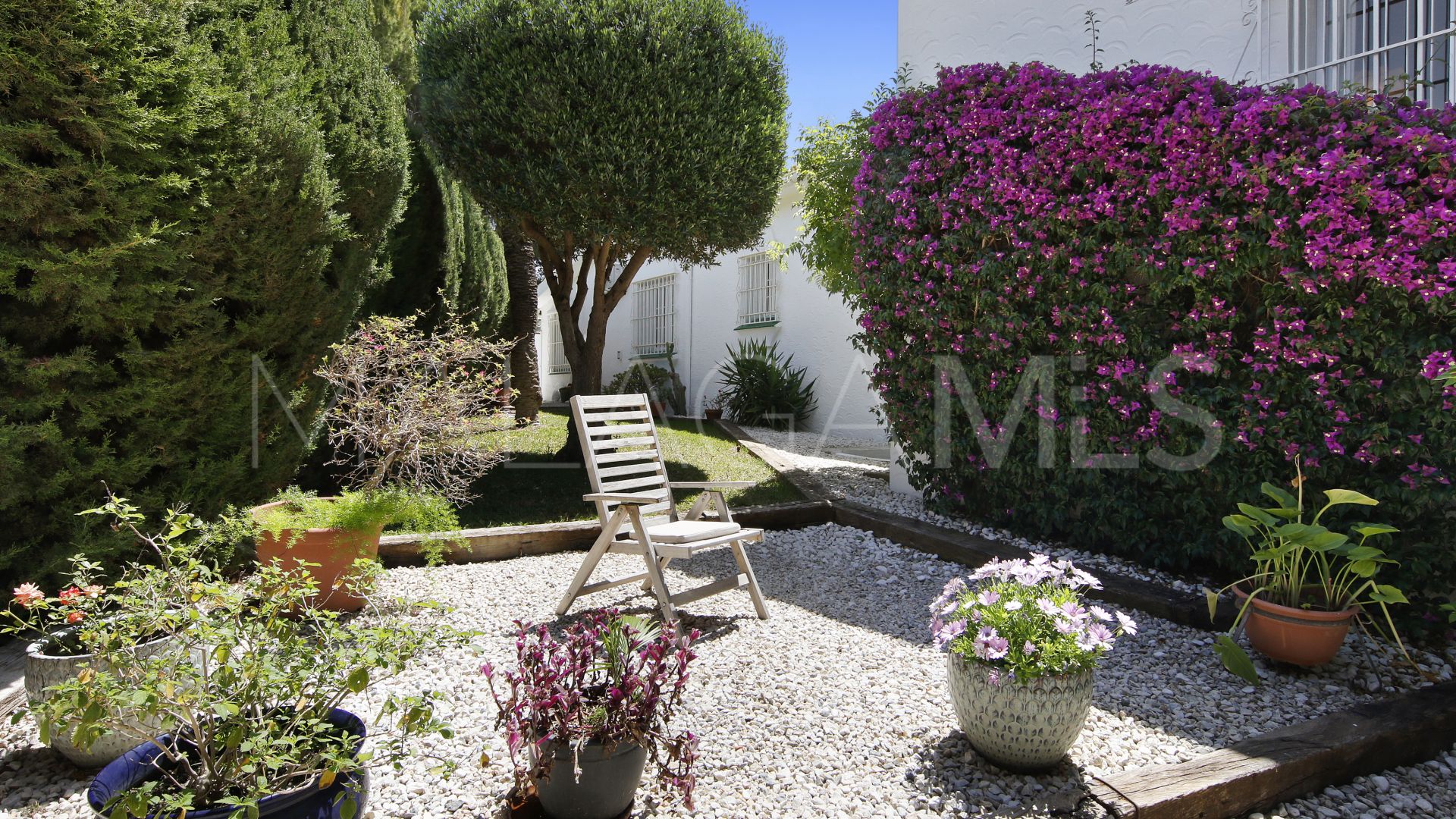 Villa for sale in Guadalmina Alta